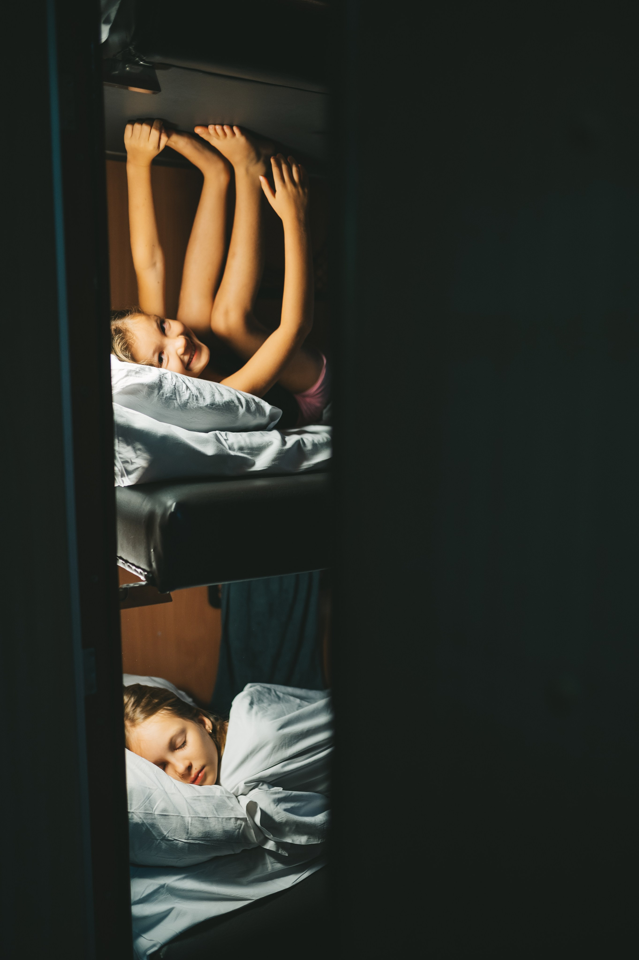 Travelling by train. Татьяна Малышева — семейный фотограф и видеограф в Валенсии, Испания