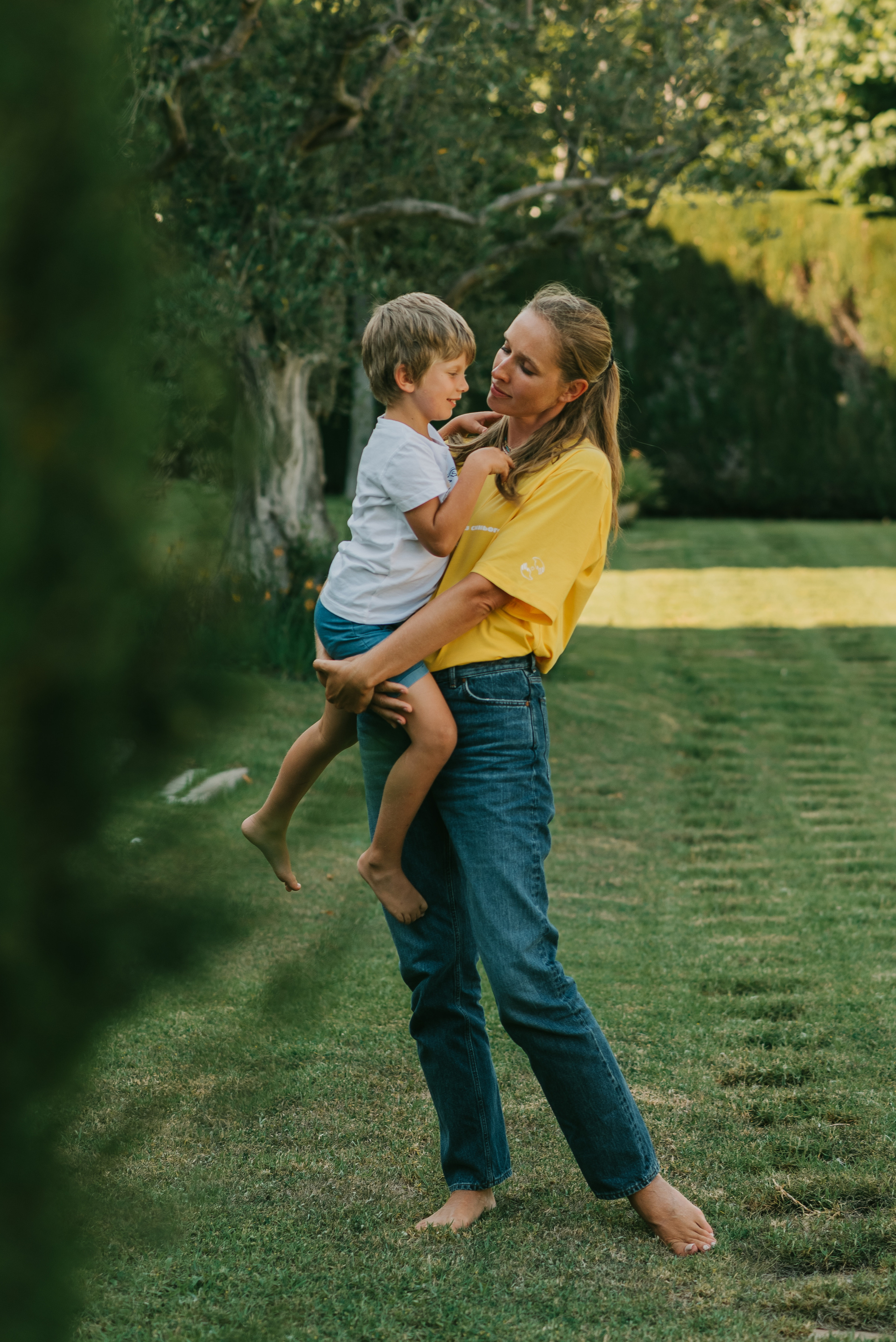 Katya Osadcha and her boys. Tatiana Malysheva — lifestyle fotógrafa y videógrafa en Valencia, España