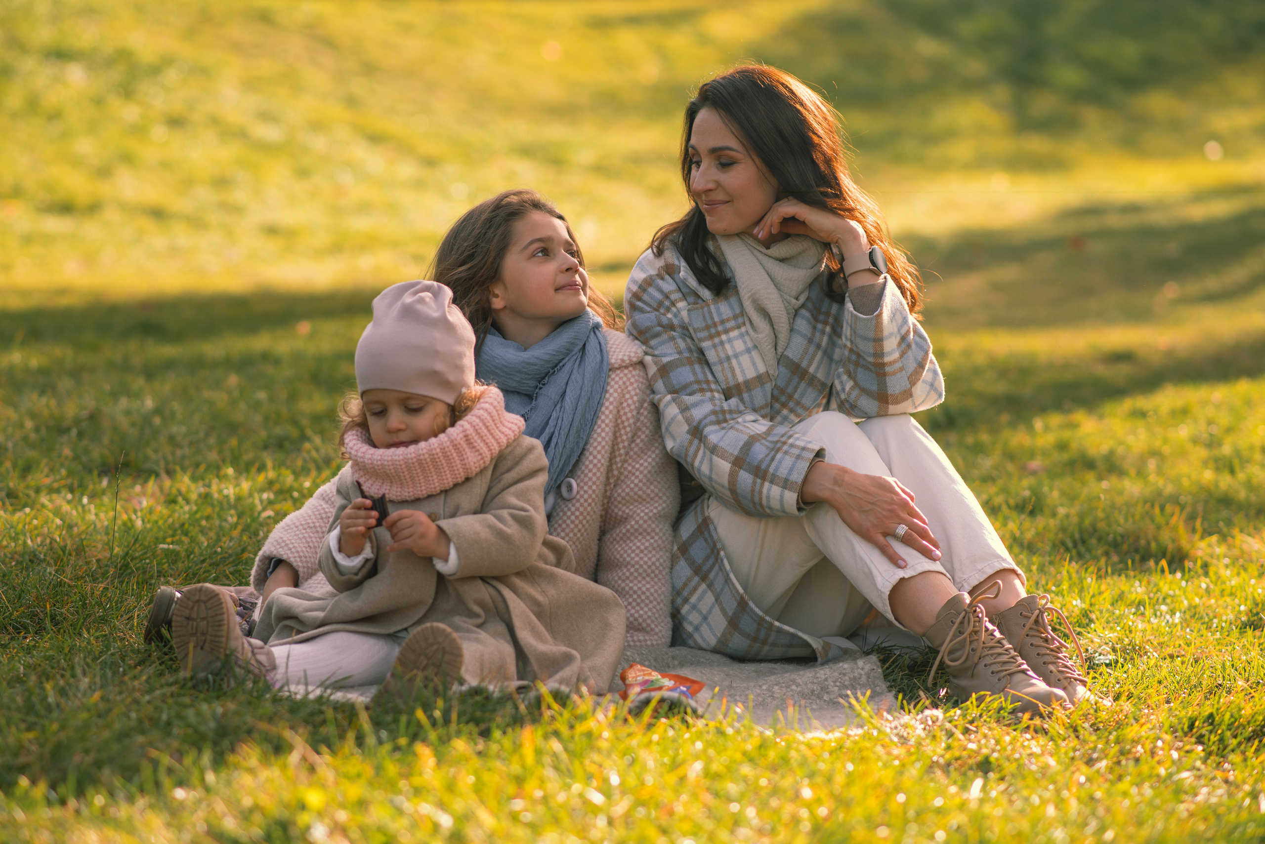 Autumn vibe with Anastasia, Andriy, Varvara & Yesenia. Татьяна Малышева — семейный фотограф и видеограф в Валенсии, Испания