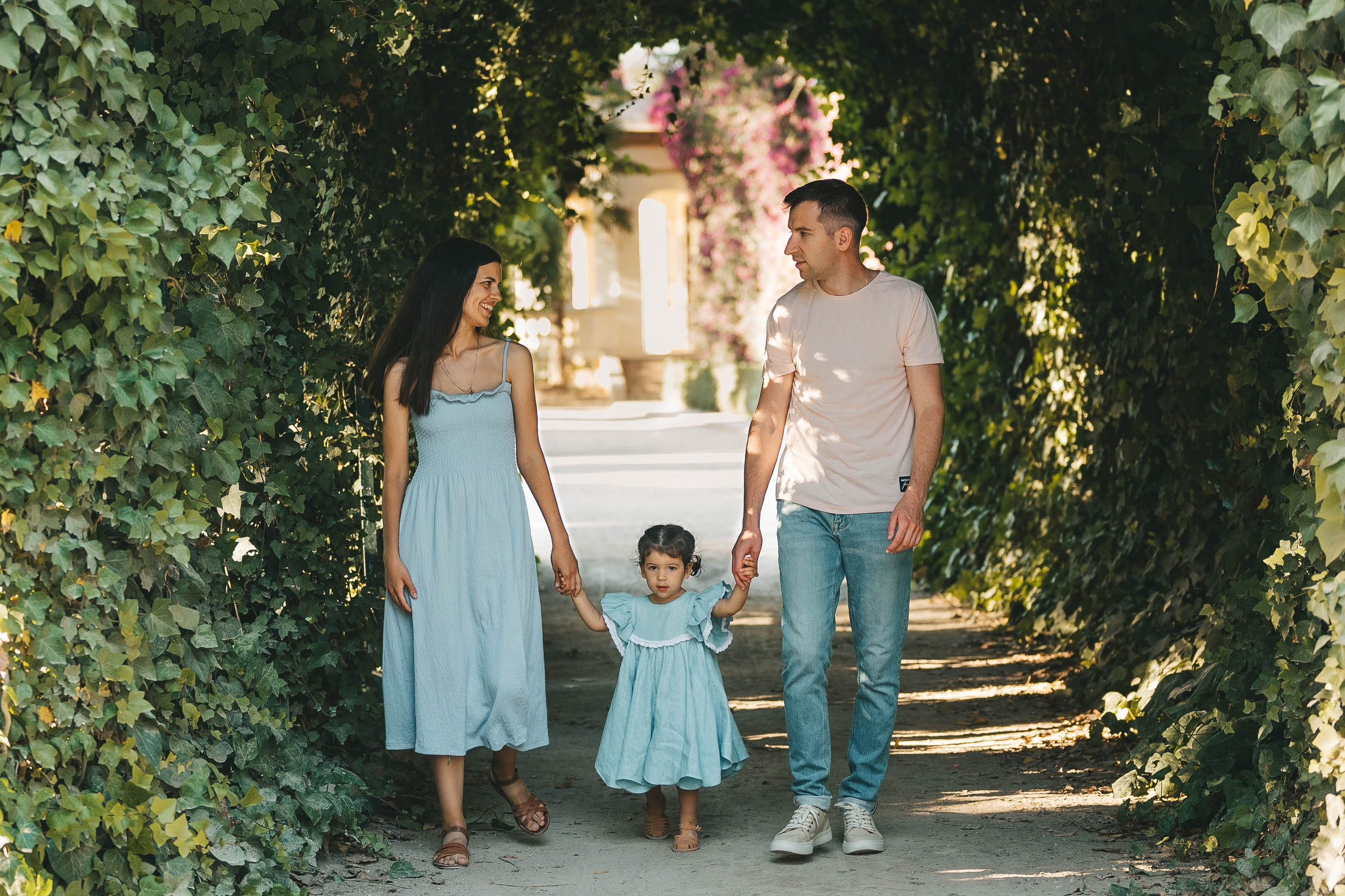 Denis, Oksana & Emily. Татьяна Малышева — семейный фотограф и видеограф в Валенсии, Испания