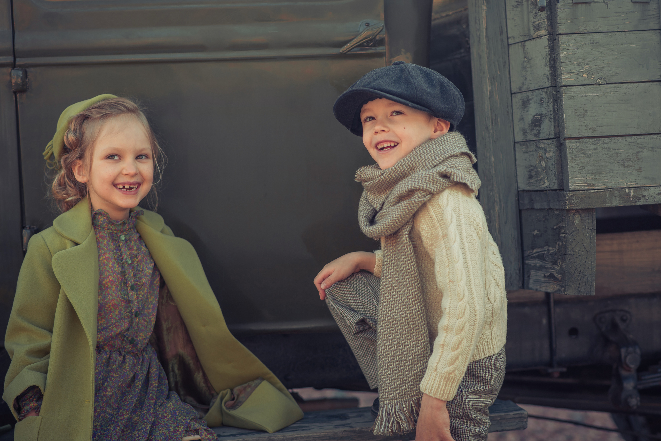The Train Station Story. Tatiana Malysheva — family photographer and videographer in Valencia, Spain