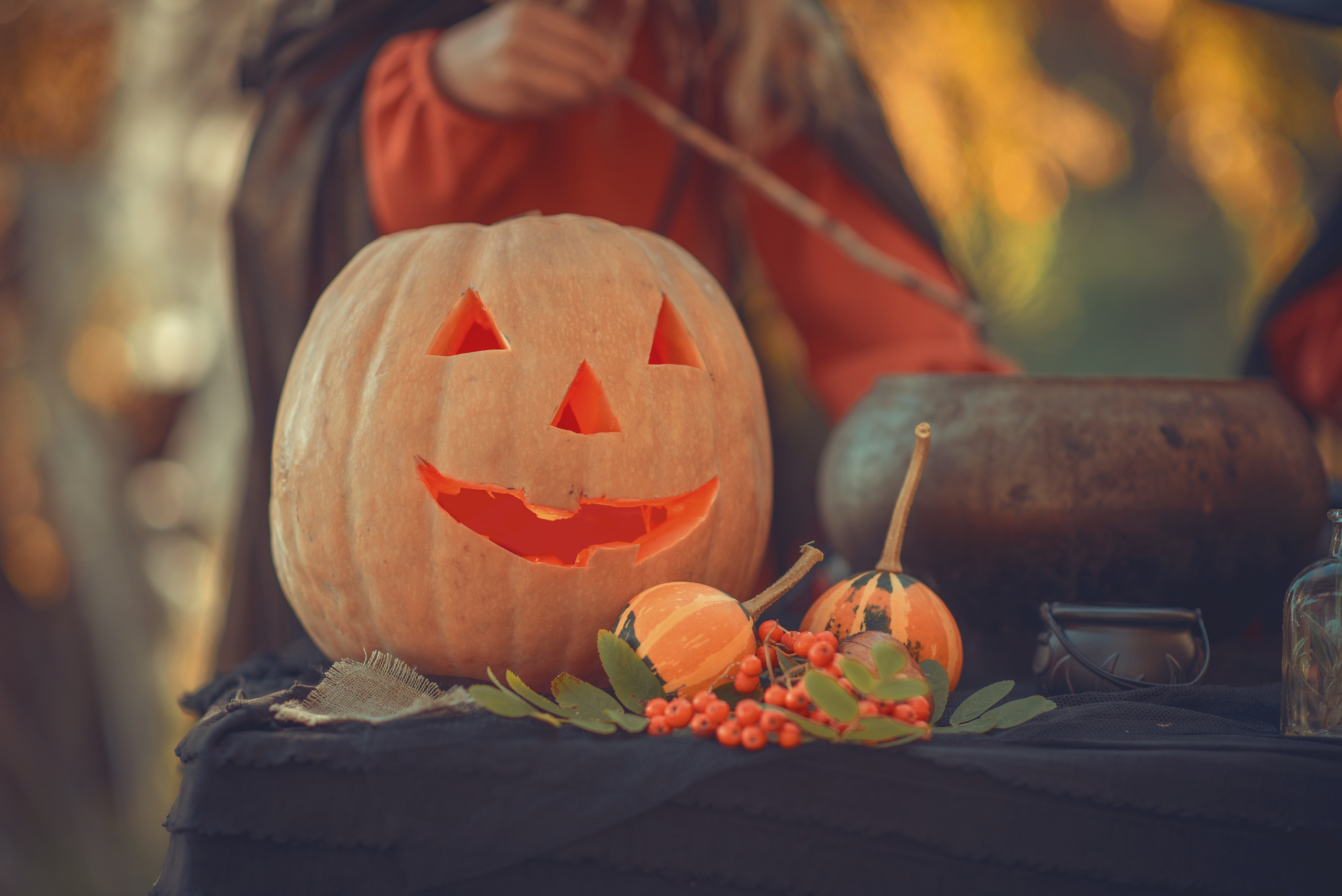 Little Witches. Tatiana Malysheva — family photographer and videographer in Valencia, Spain