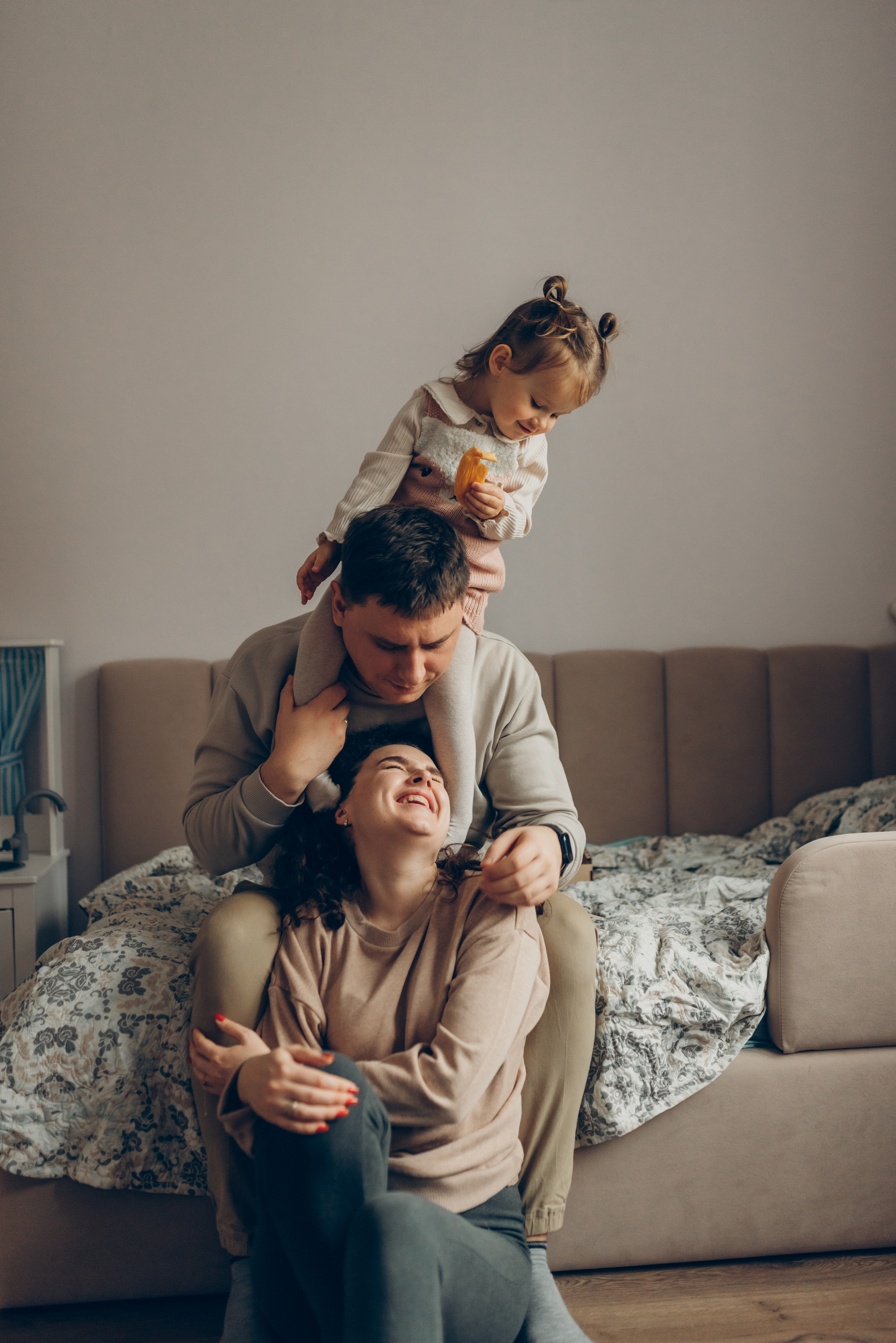 Andrii, Natalia and Mia. Татьяна Малышева — семейный фотограф и видеограф в Валенсии, Испания