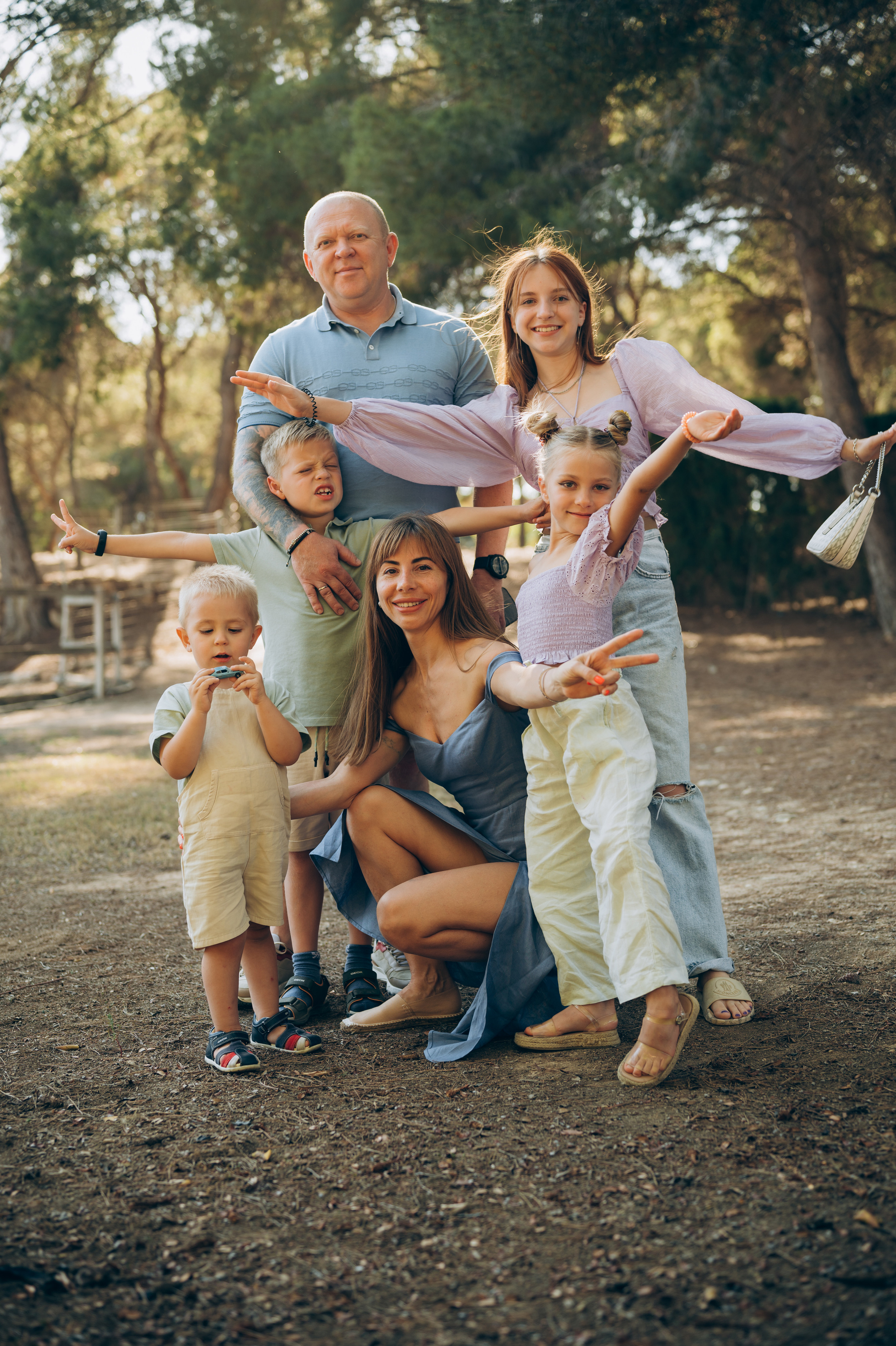 Dmytro & Maria and their 4 beautiful children. Tatiana Malysheva — lifestyle fotógrafa y videógrafa en Valencia, España