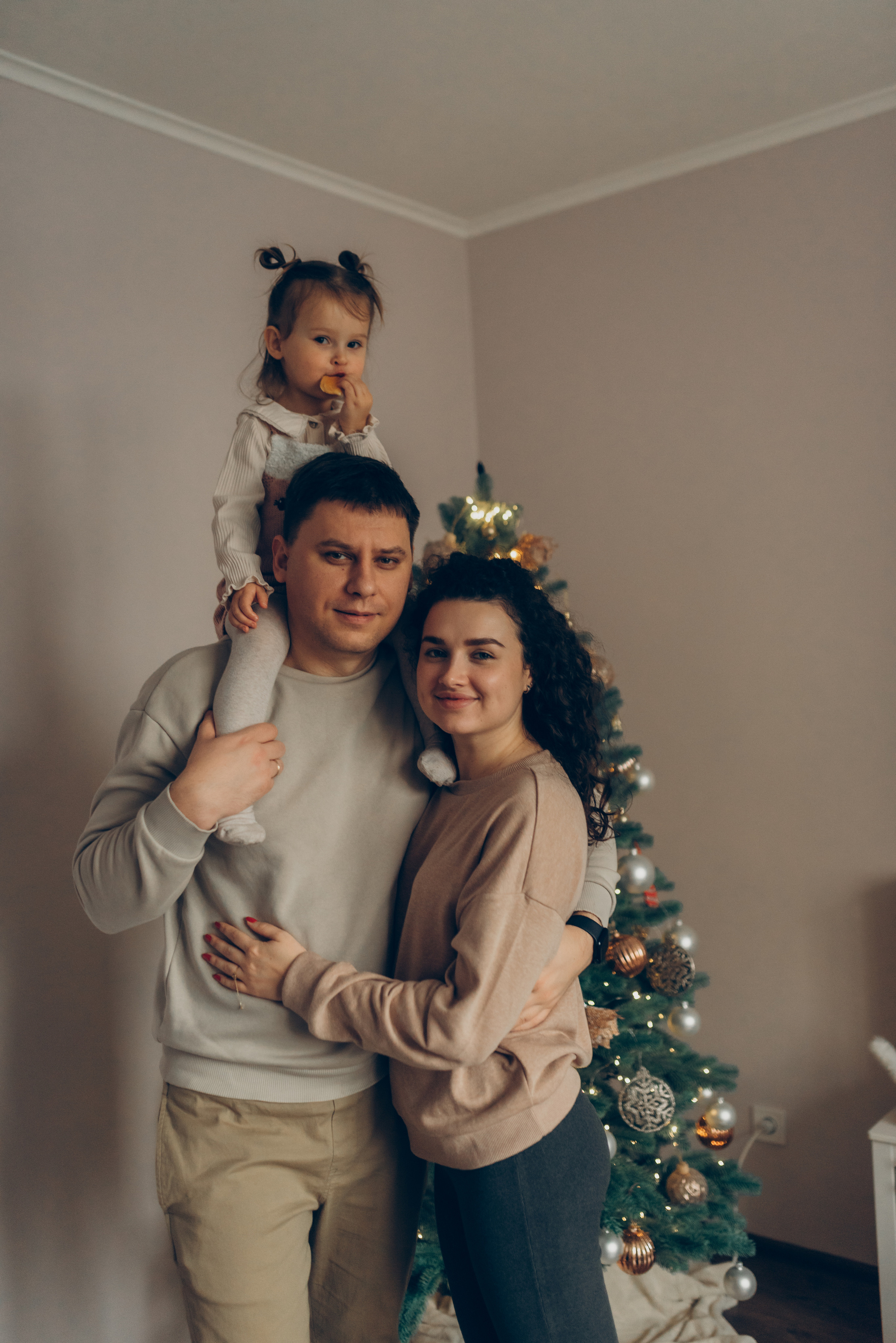 Andrii, Natalia and Mia. Татьяна Малышева — семейный фотограф и видеограф в Валенсии, Испания