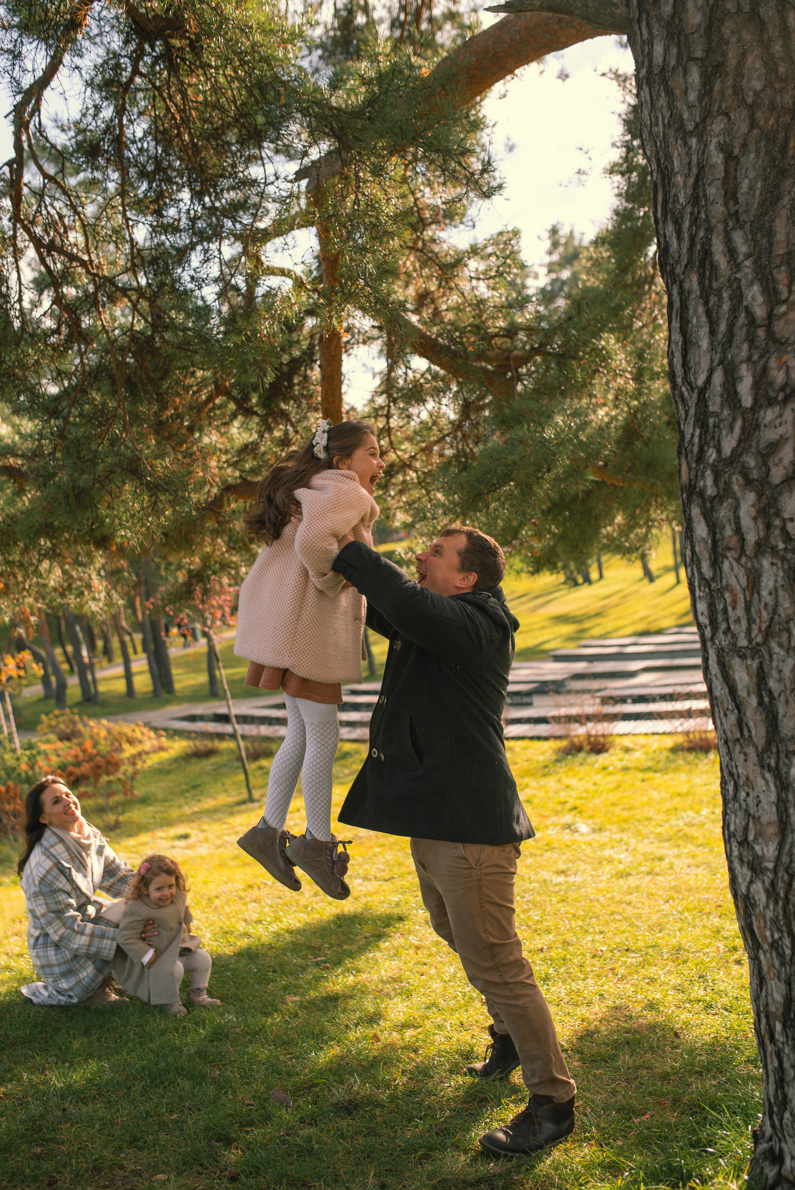 Autumn vibe with Anastasia, Andriy, Varvara & Yesenia. Татьяна Малышева — семейный фотограф и видеограф в Валенсии, Испания