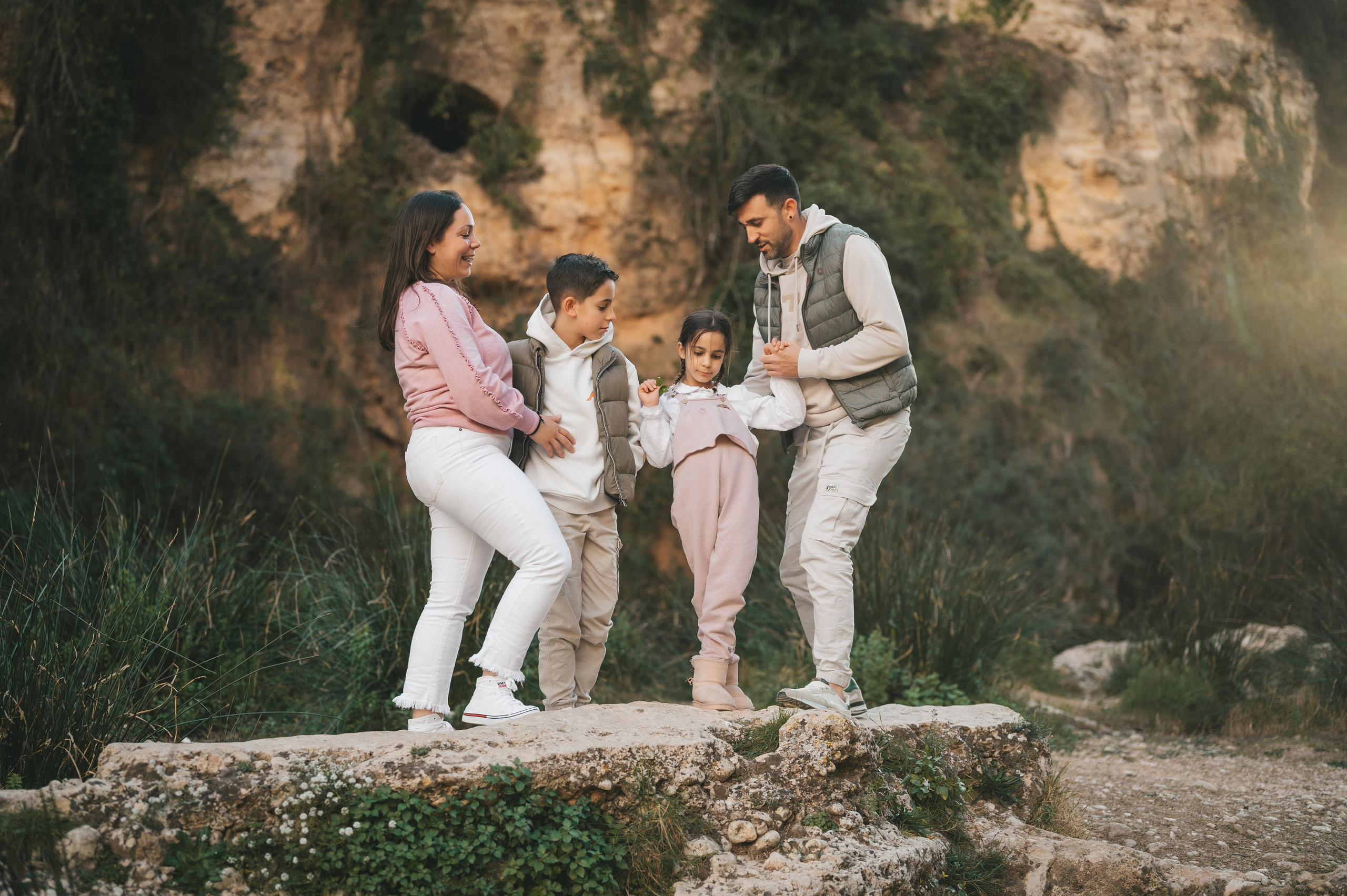Angel, Sara, Angelito y Martina. Тетяна Малишева - сімейний фотограф і відеограф у Валенсії, Іспанія