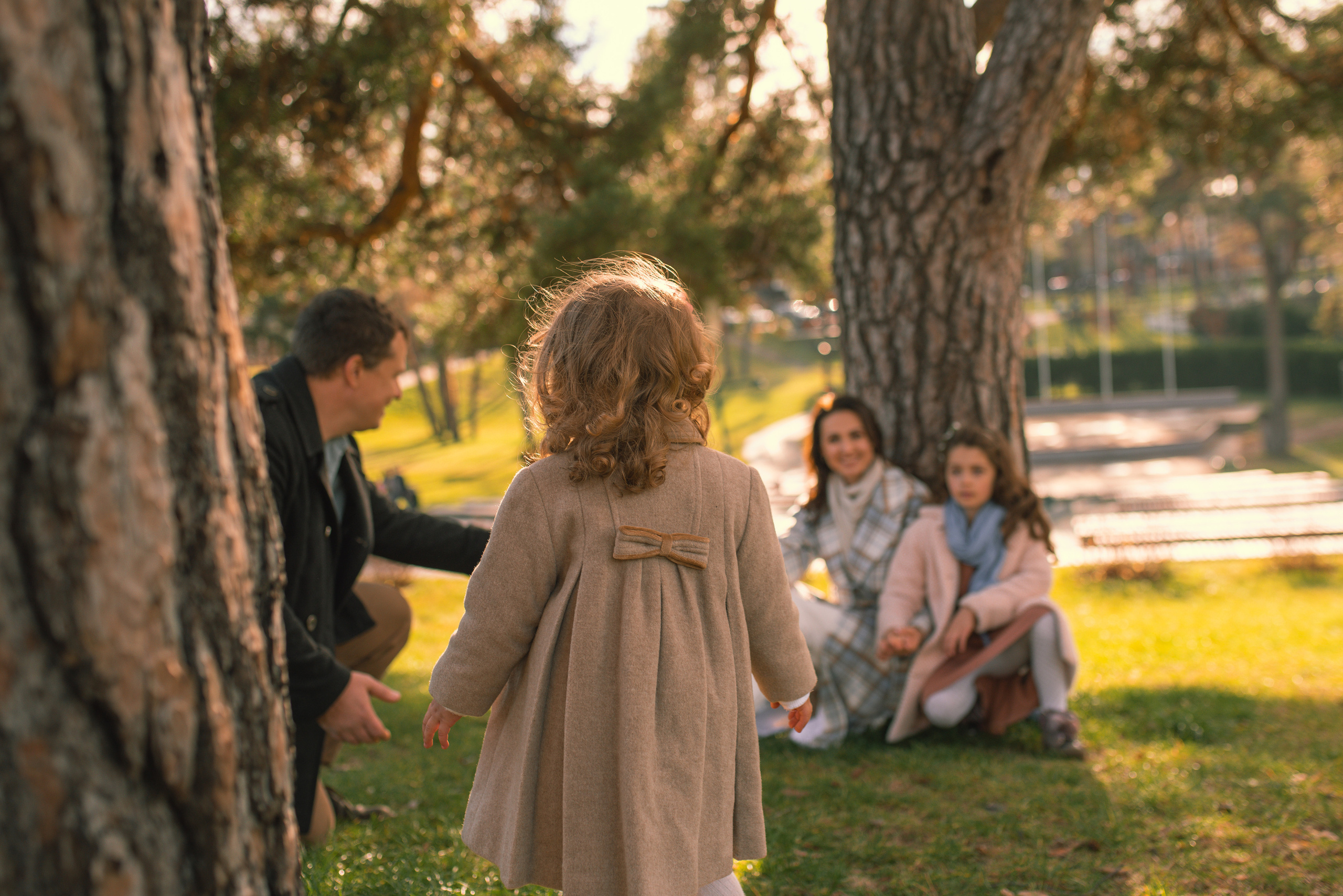 Autumn vibe with Anastasia, Andriy, Varvara & Yesenia. Татьяна Малышева — семейный фотограф и видеограф в Валенсии, Испания