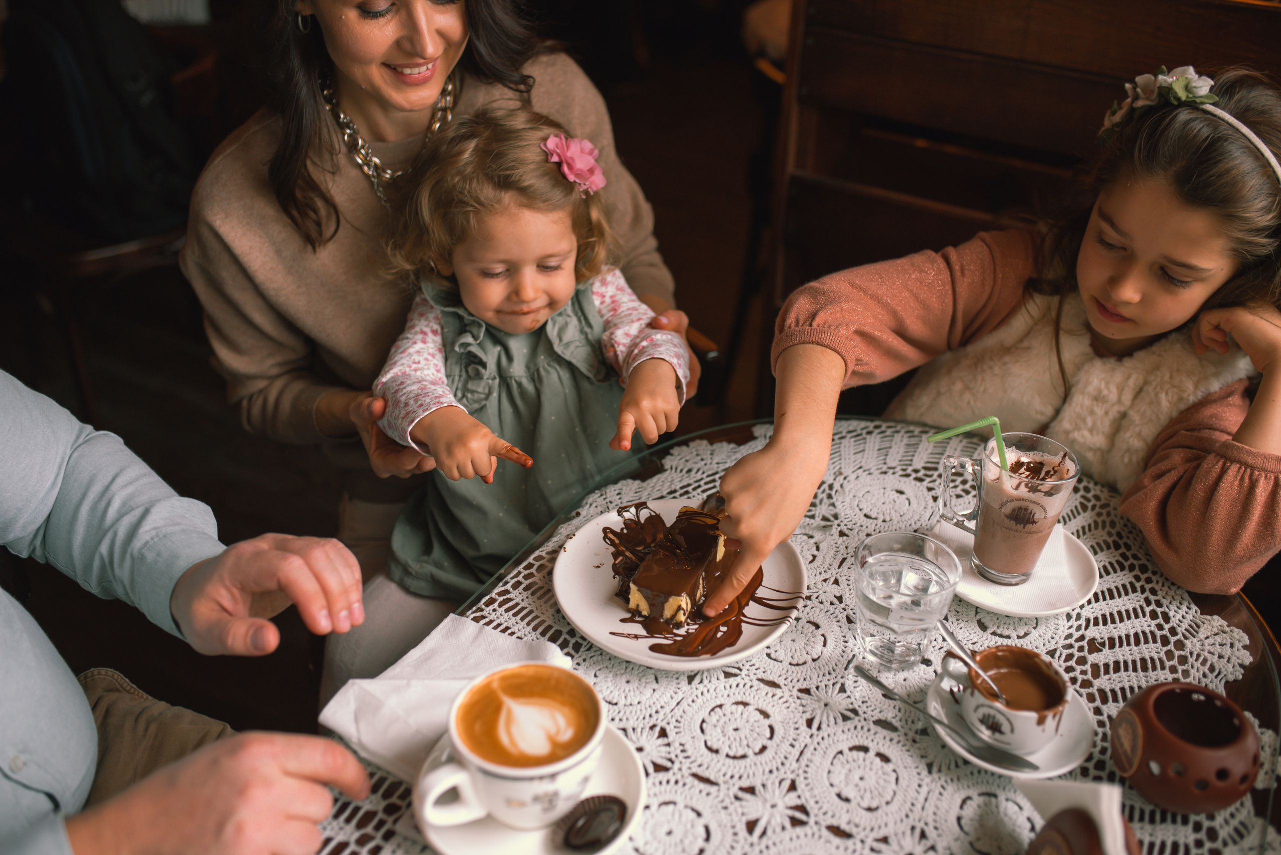 Table for 4. Tatiana Malysheva — lifestyle fotógrafa y videógrafa en Valencia, España