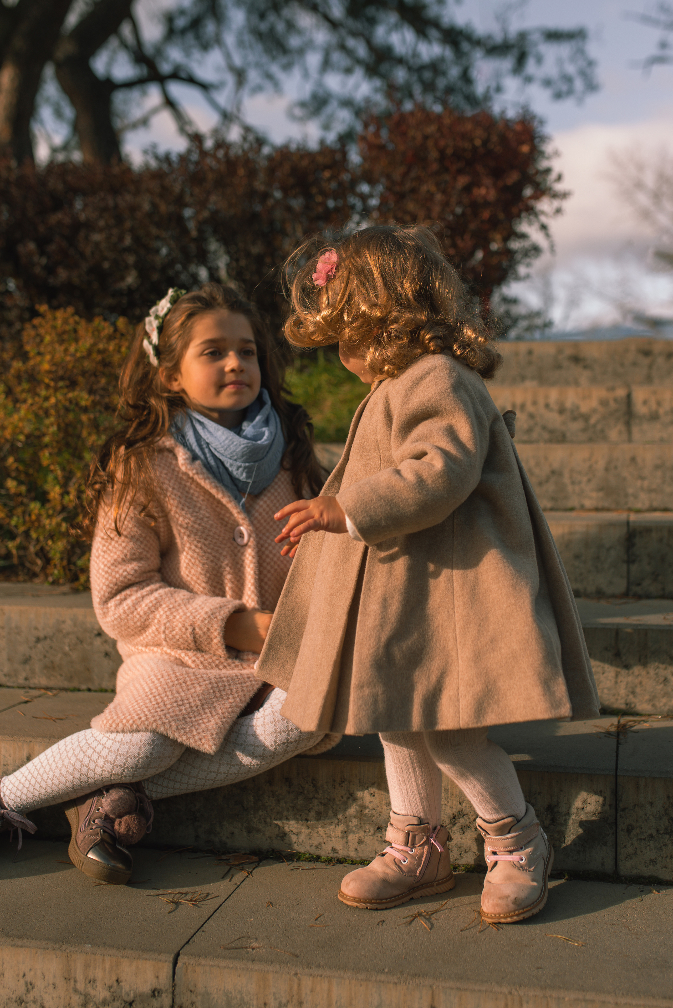 Autumn vibe with Anastasia, Andriy, Varvara & Yesenia. Татьяна Малышева — семейный фотограф и видеограф в Валенсии, Испания