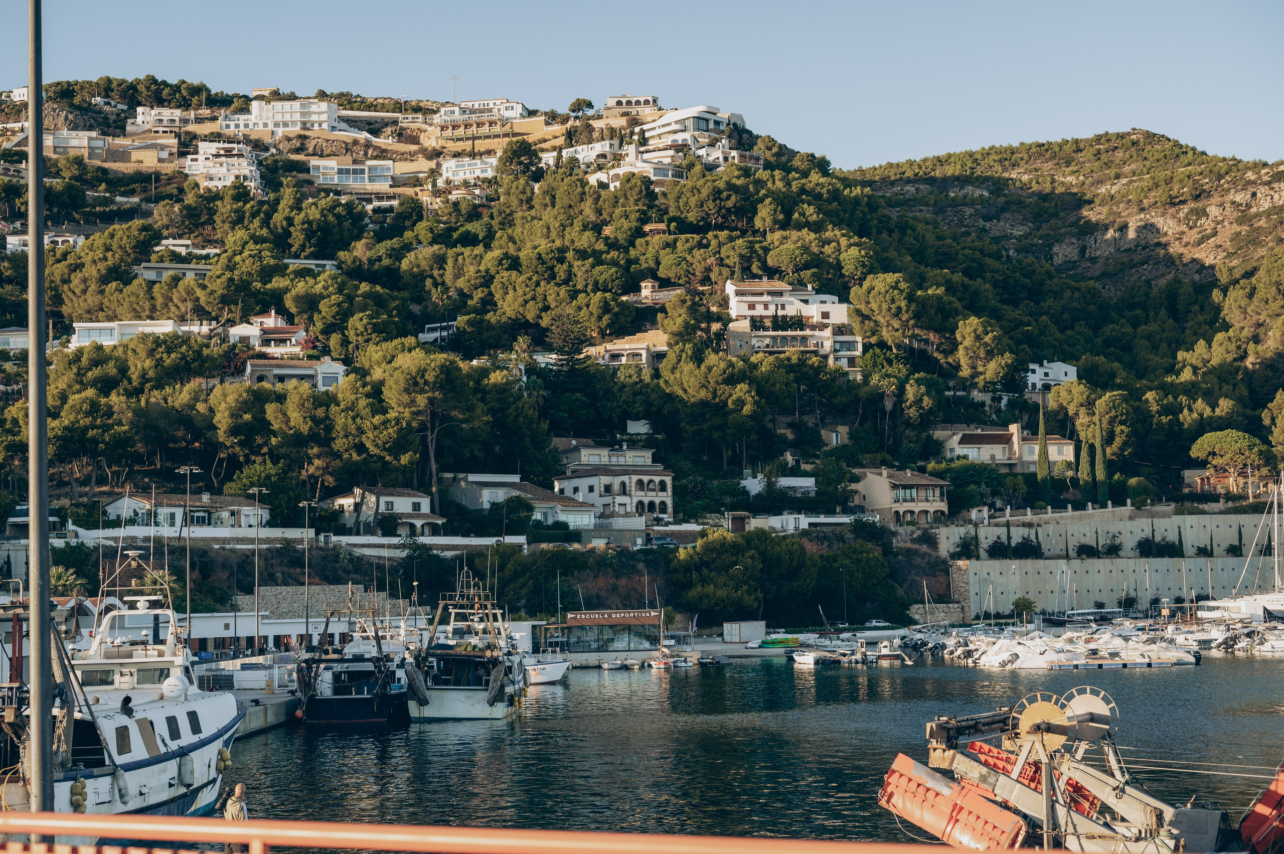 Urban Love Story. Tatiana Malysheva — family photographer and videographer in Valencia, Spain