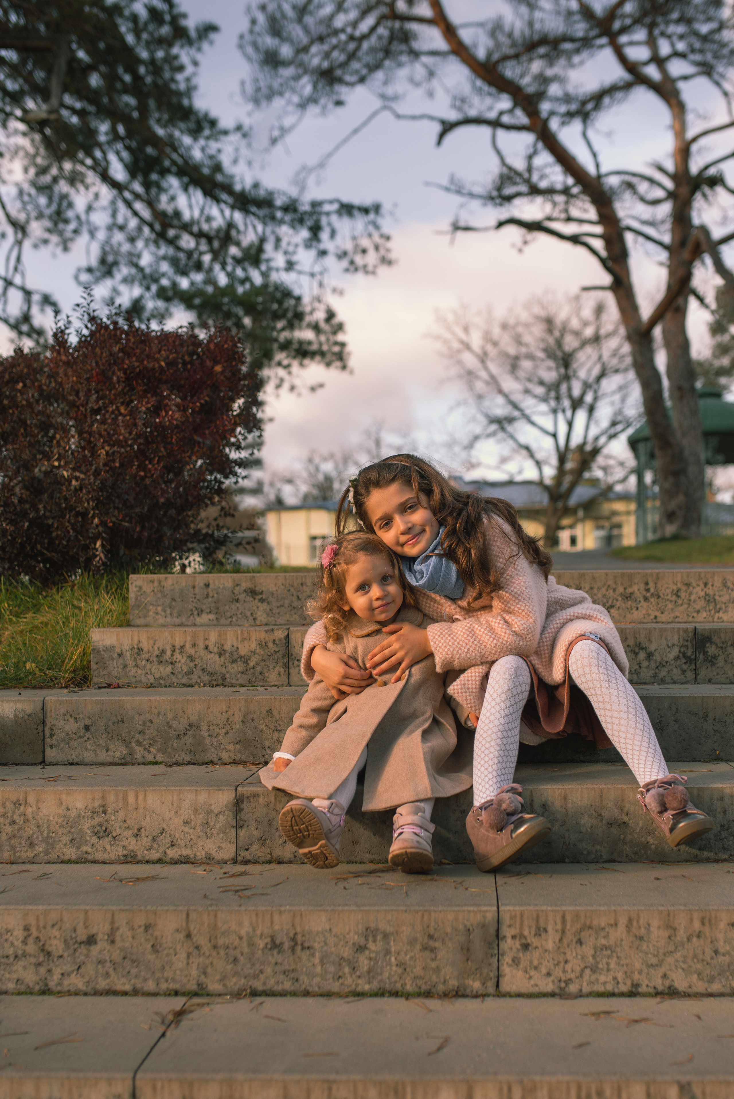 Autumn vibe with Anastasia, Andriy, Varvara & Yesenia. Татьяна Малышева — семейный фотограф и видеограф в Валенсии, Испания