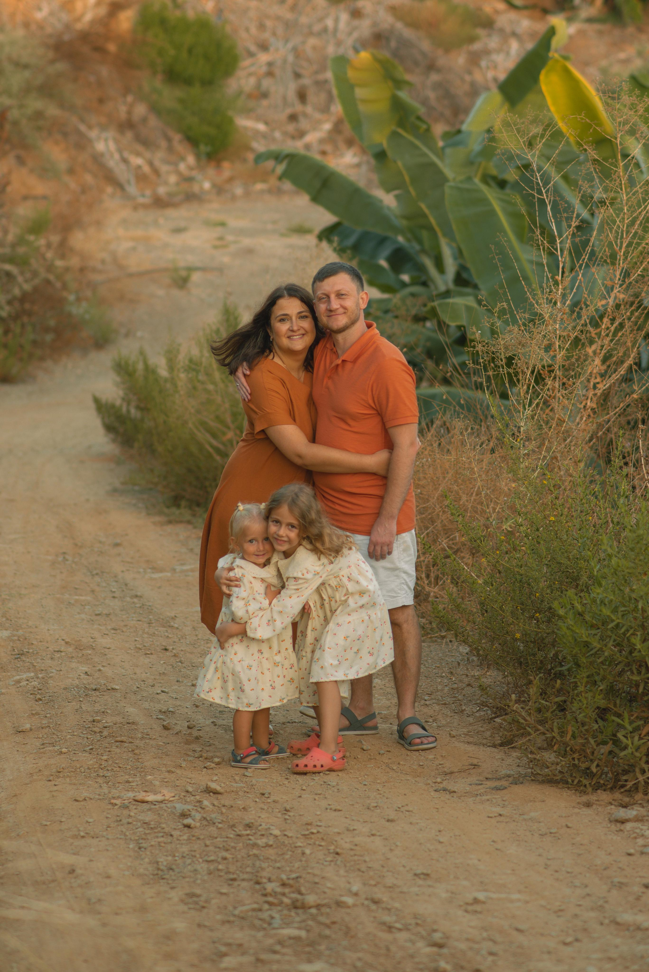 Sergiy, Diana, Sasha and Masha. Татьяна Малышева — семейный фотограф и видеограф в Валенсии, Испания