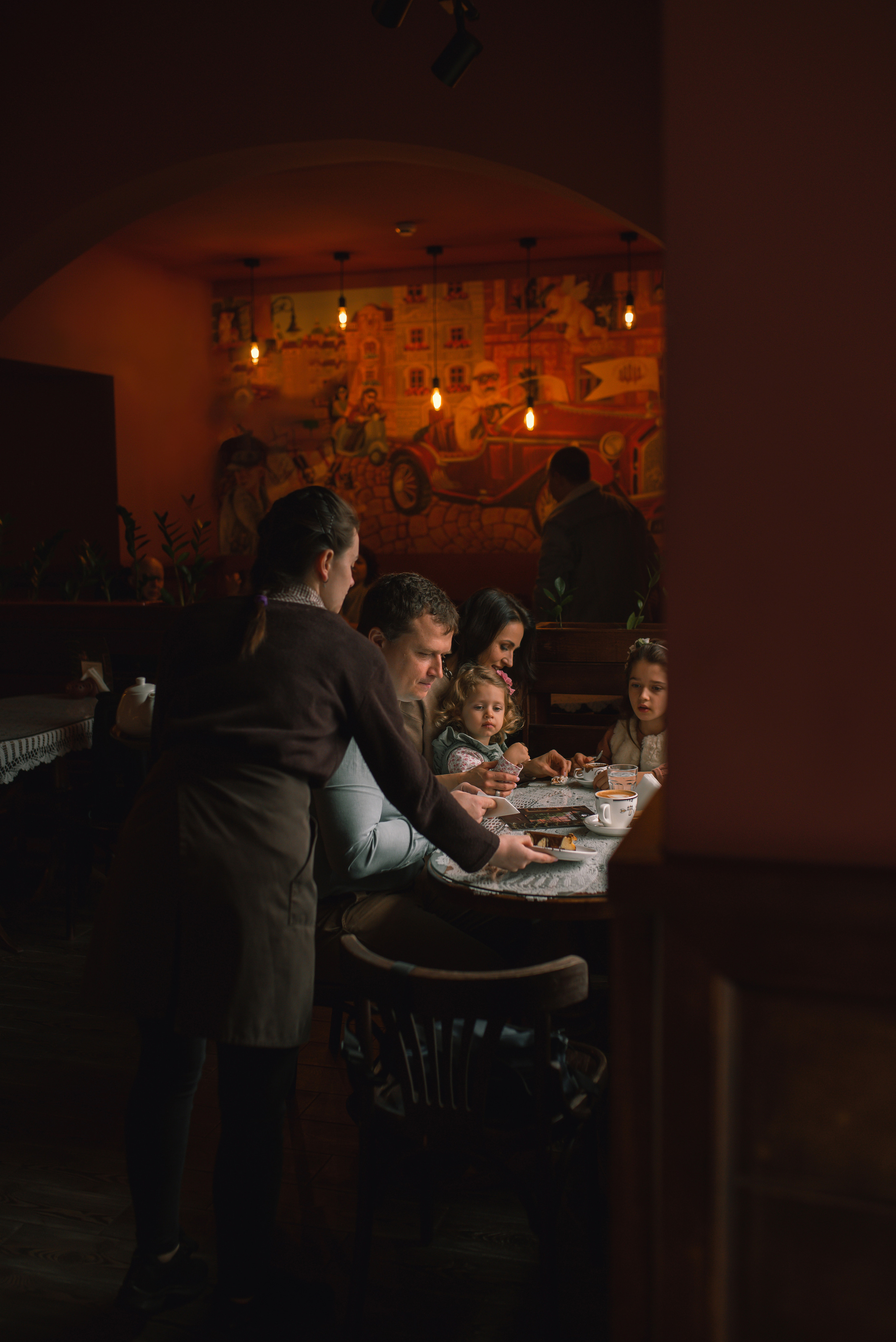 Table for 4. Tatiana Malysheva — lifestyle fotógrafa y videógrafa en Valencia, España