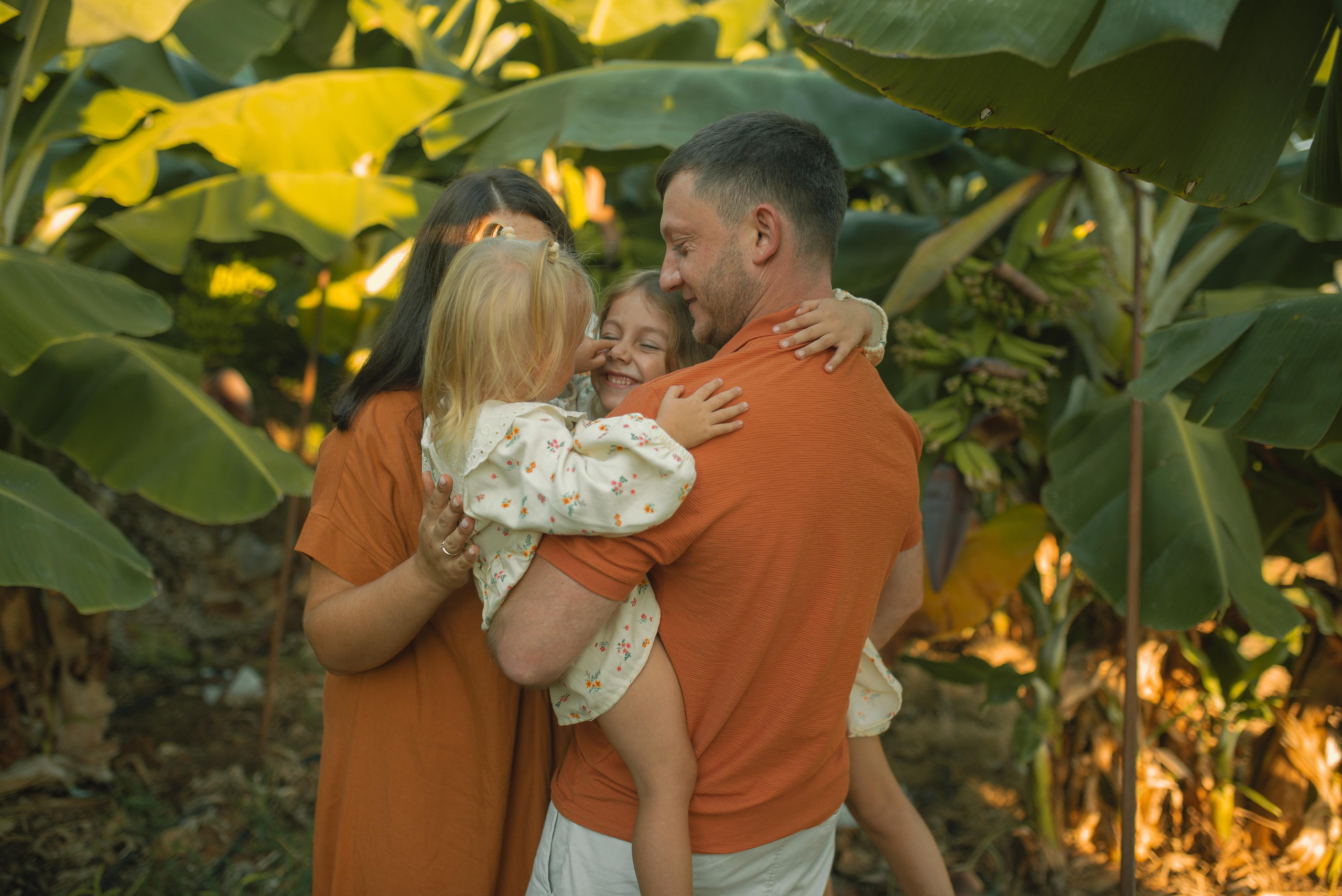 Sergiy, Diana, Sasha and Masha. Татьяна Малышева — семейный фотограф и видеограф в Валенсии, Испания