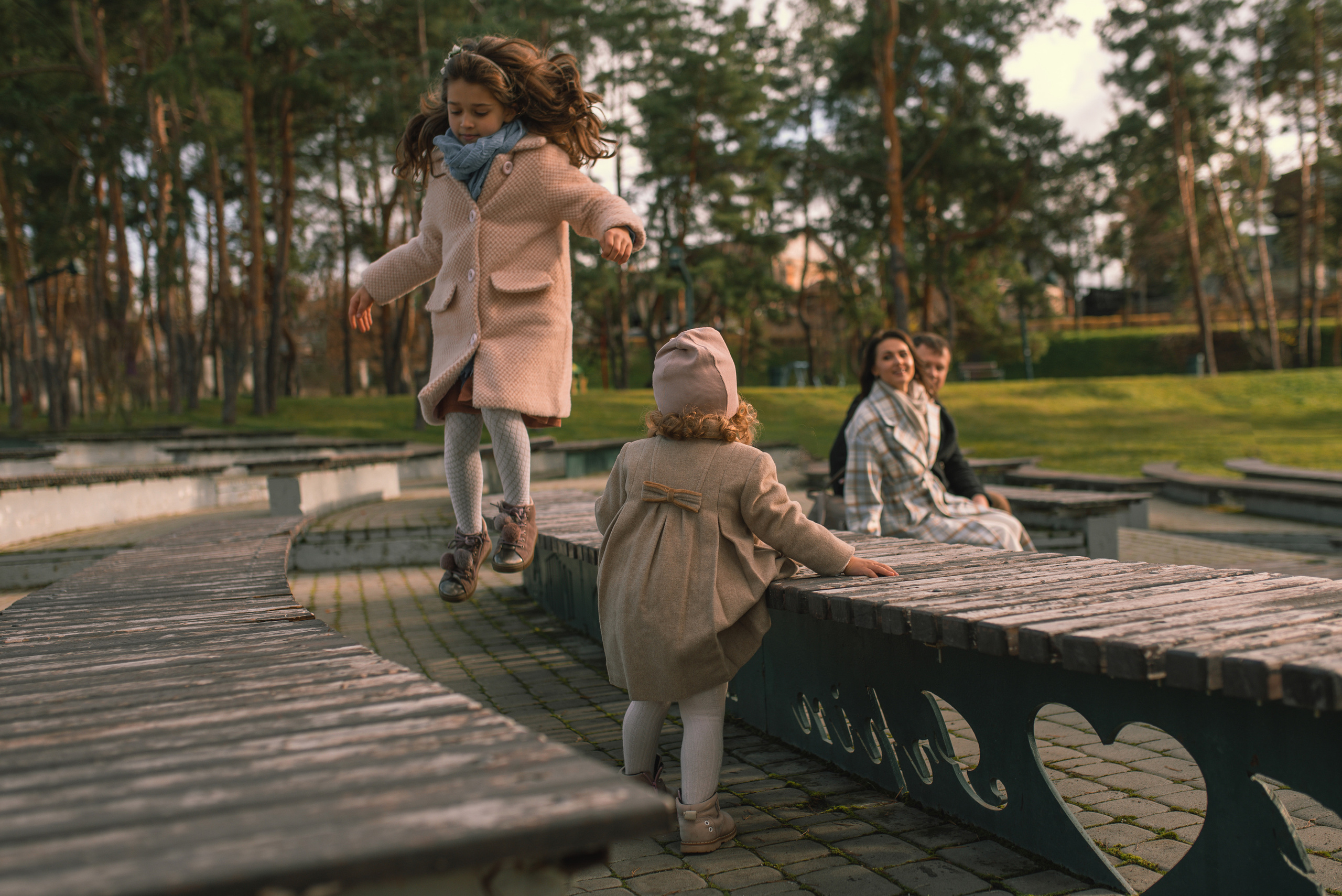 Autumn vibe with Anastasia, Andriy, Varvara & Yesenia. Татьяна Малышева — семейный фотограф и видеограф в Валенсии, Испания