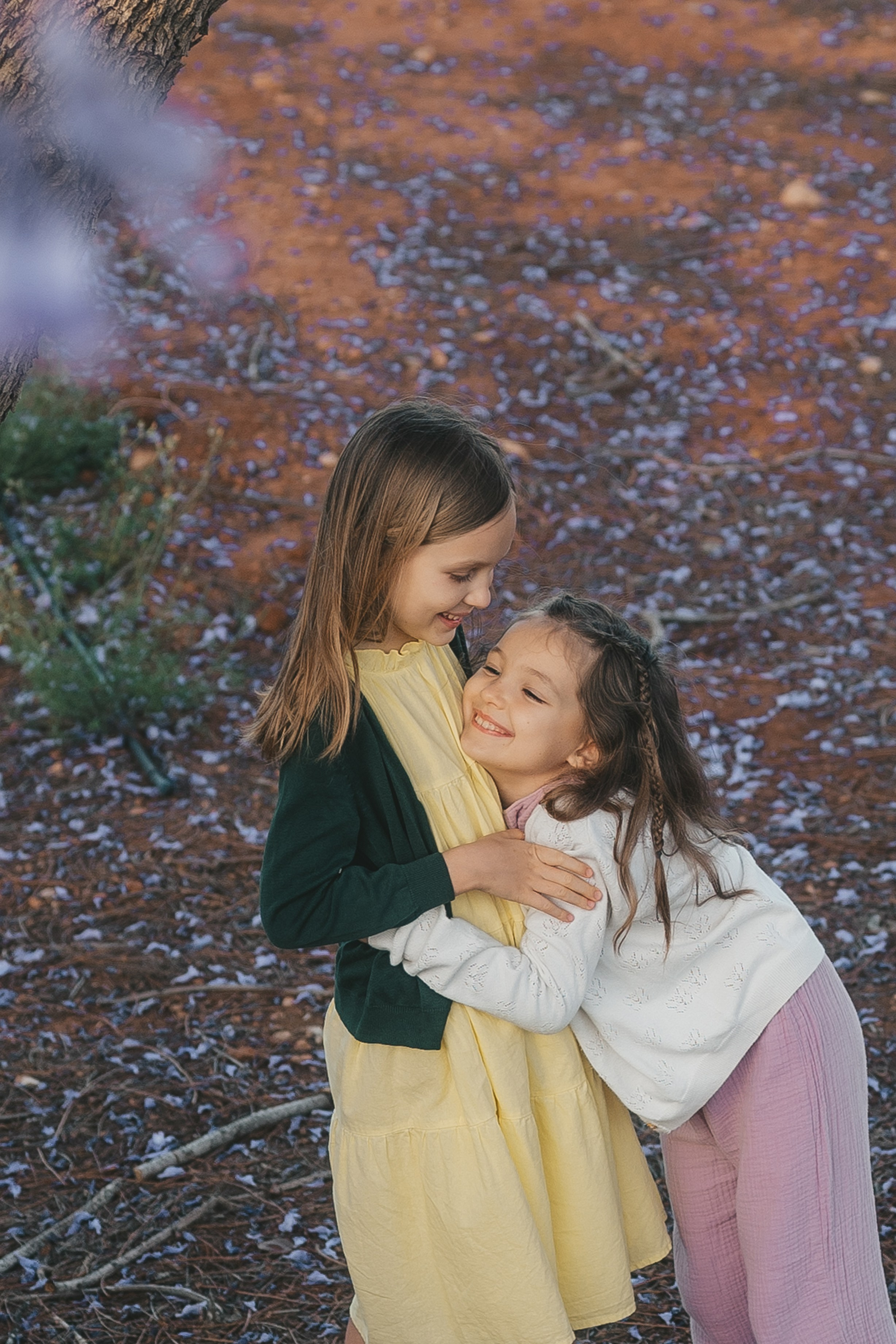Jacaranda flowers. Tatiana Malysheva — family photographer and videographer in Valencia, Spain