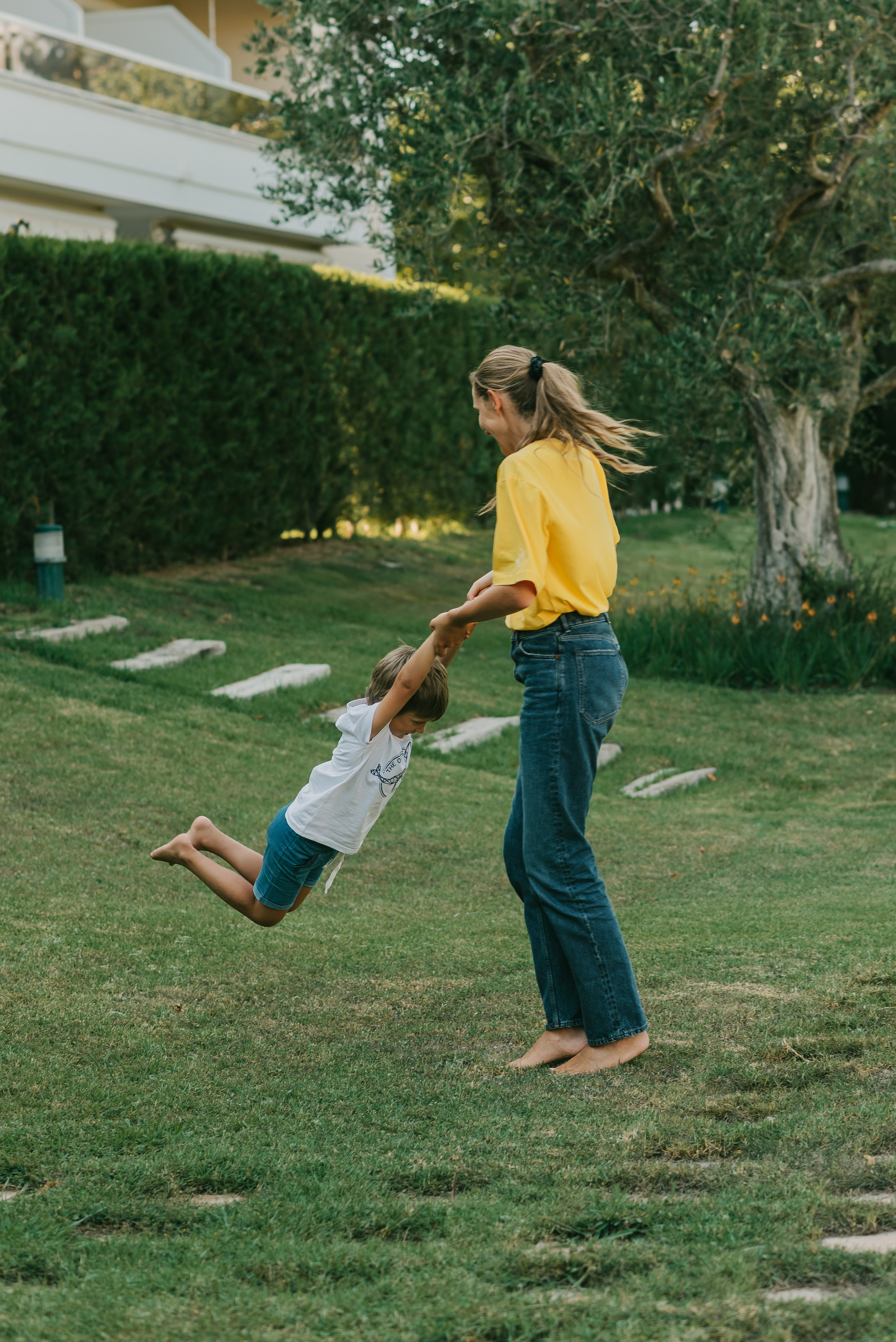 Katya Osadcha and her boys. Tatiana Malysheva — lifestyle fotógrafa y videógrafa en Valencia, España