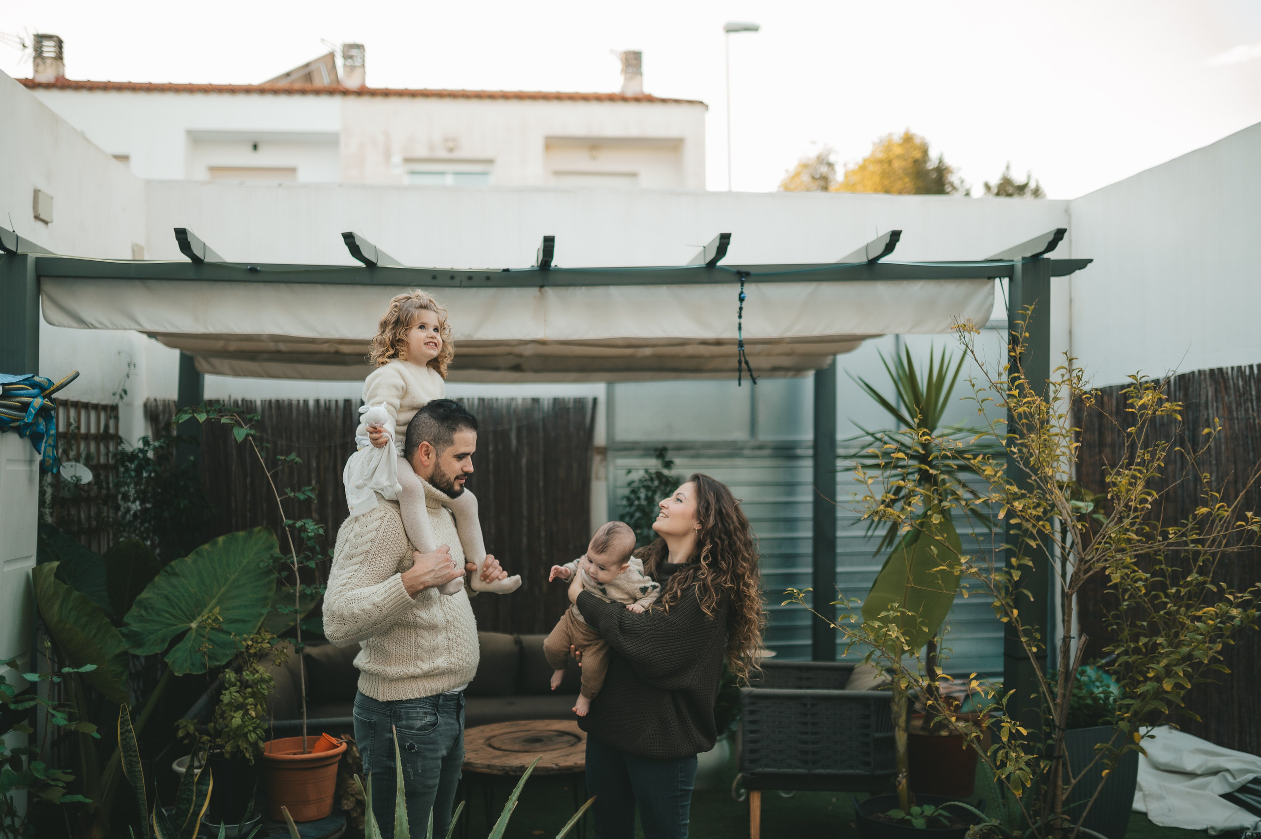 Adrián, Ruth, Natura & Ares. Тетяна Малишева - сімейний фотограф і відеограф у Валенсії, Іспанія