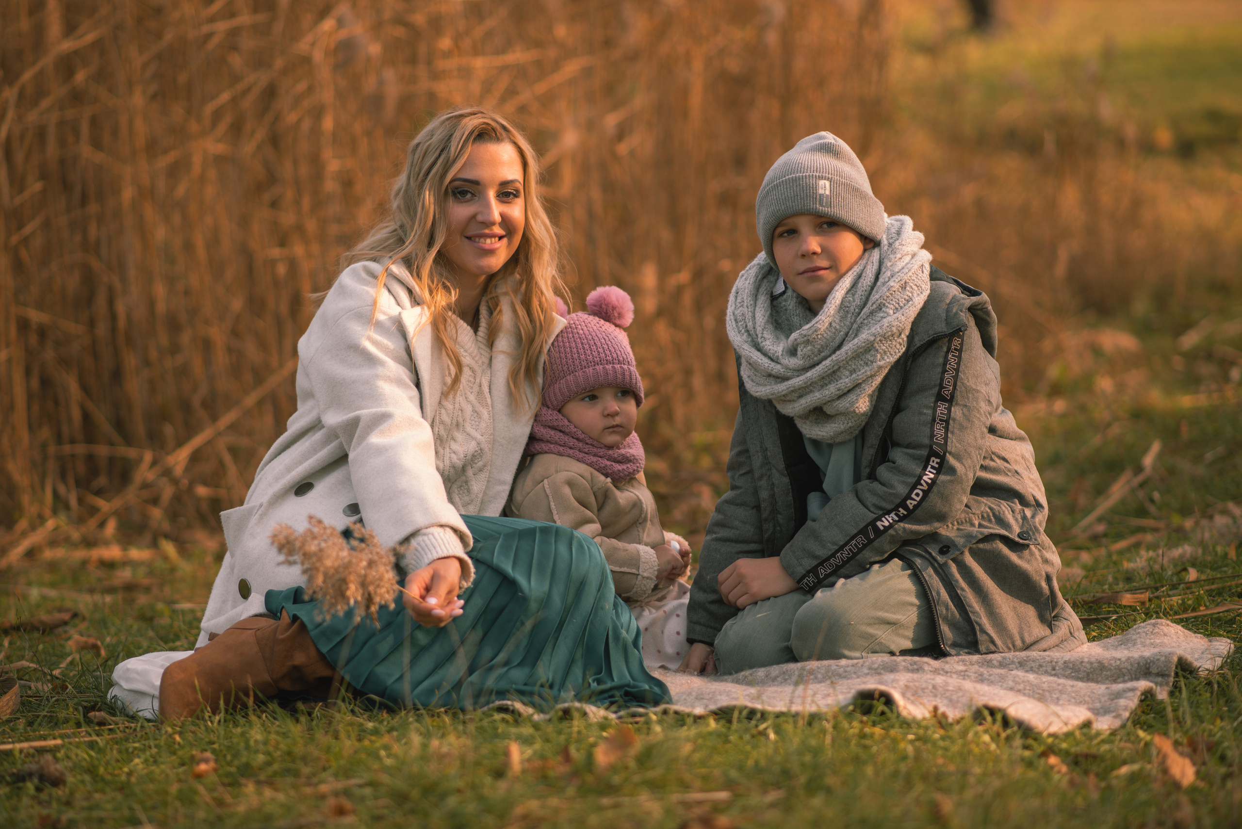 Tatiana, Anton, Alex & Anna. Tatiana Malysheva — family photographer and videographer in Valencia, Spain