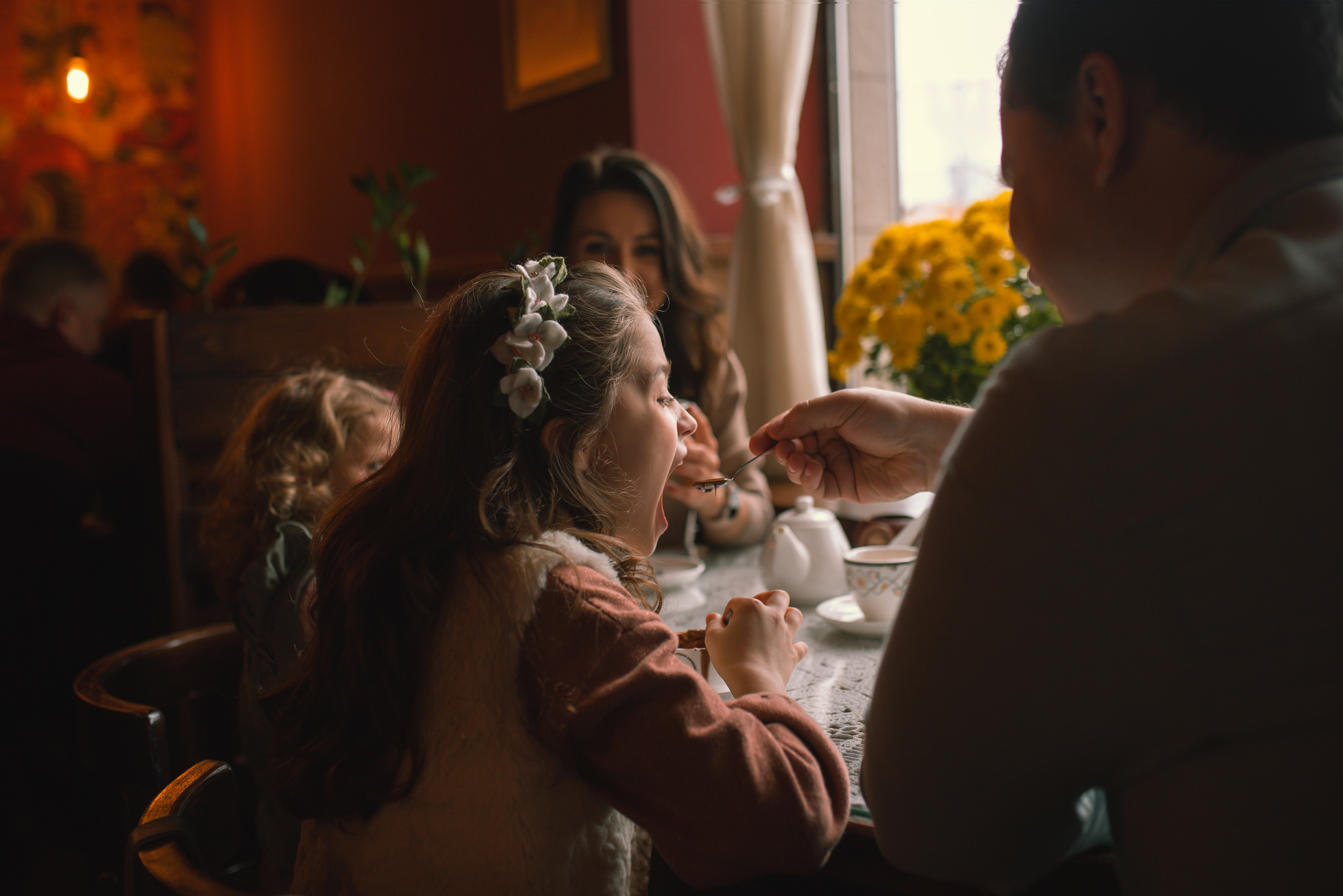Table for 4. Tatiana Malysheva — lifestyle fotógrafa y videógrafa en Valencia, España
