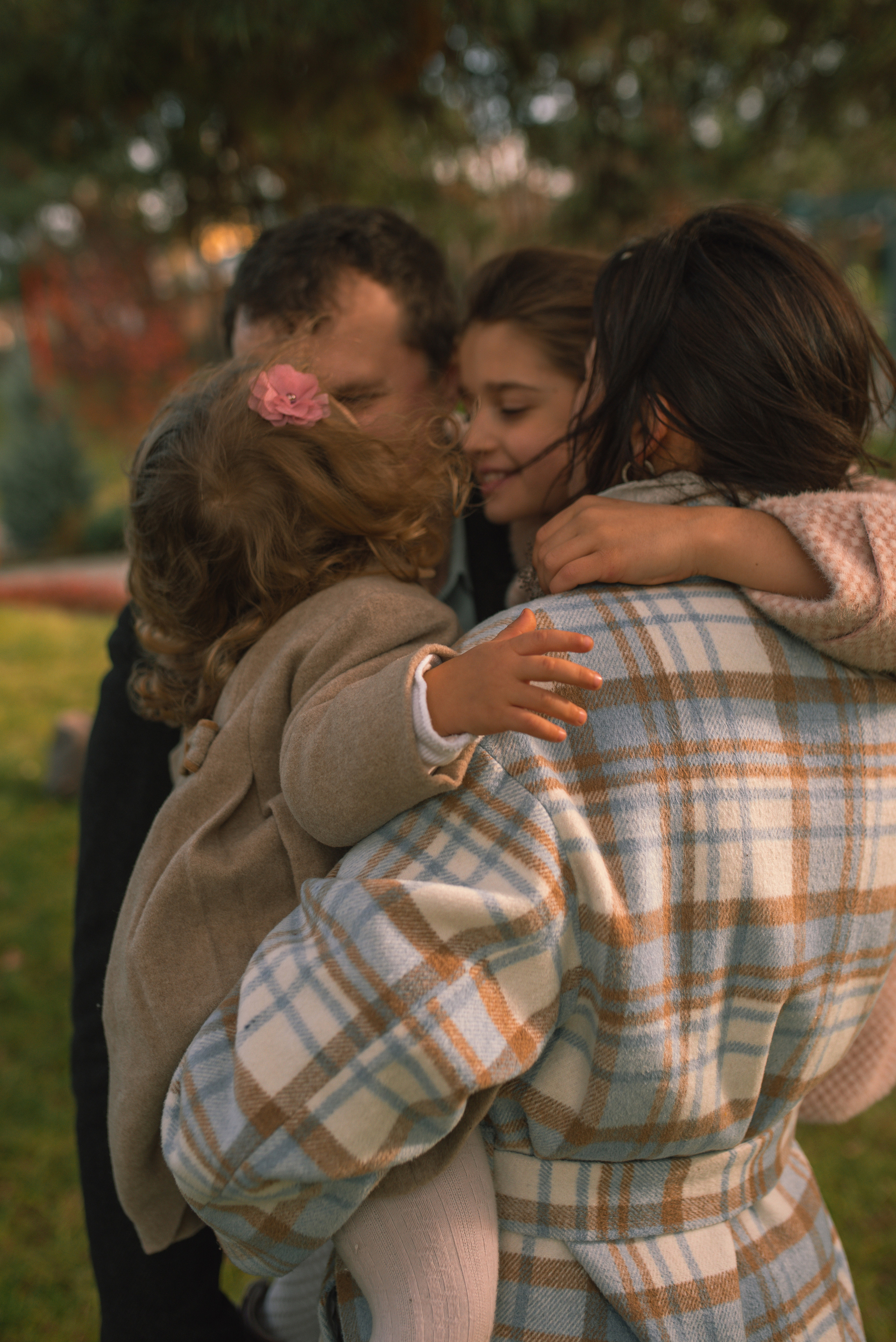 Autumn vibe with Anastasia, Andriy, Varvara & Yesenia. Татьяна Малышева — семейный фотограф и видеограф в Валенсии, Испания