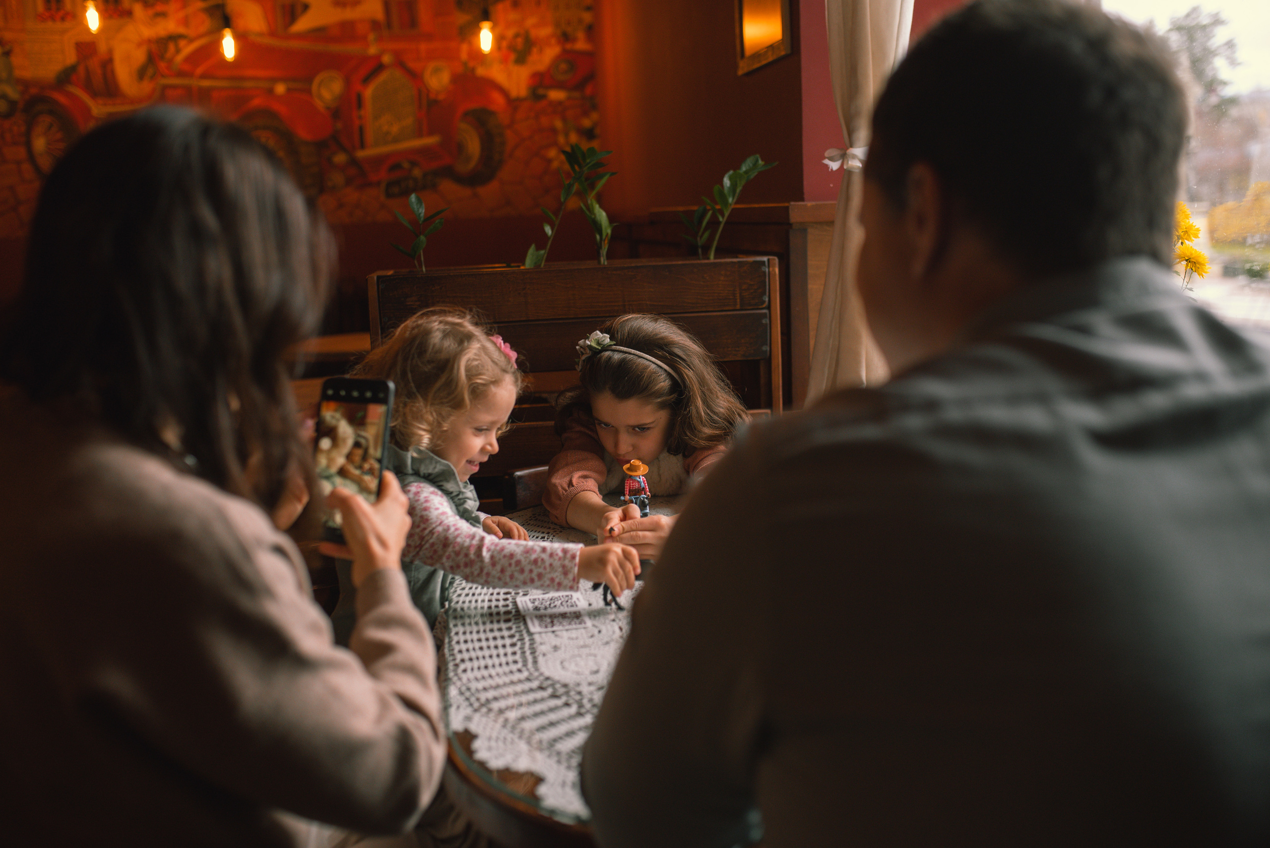 Table for 4. Tatiana Malysheva — lifestyle fotógrafa y videógrafa en Valencia, España