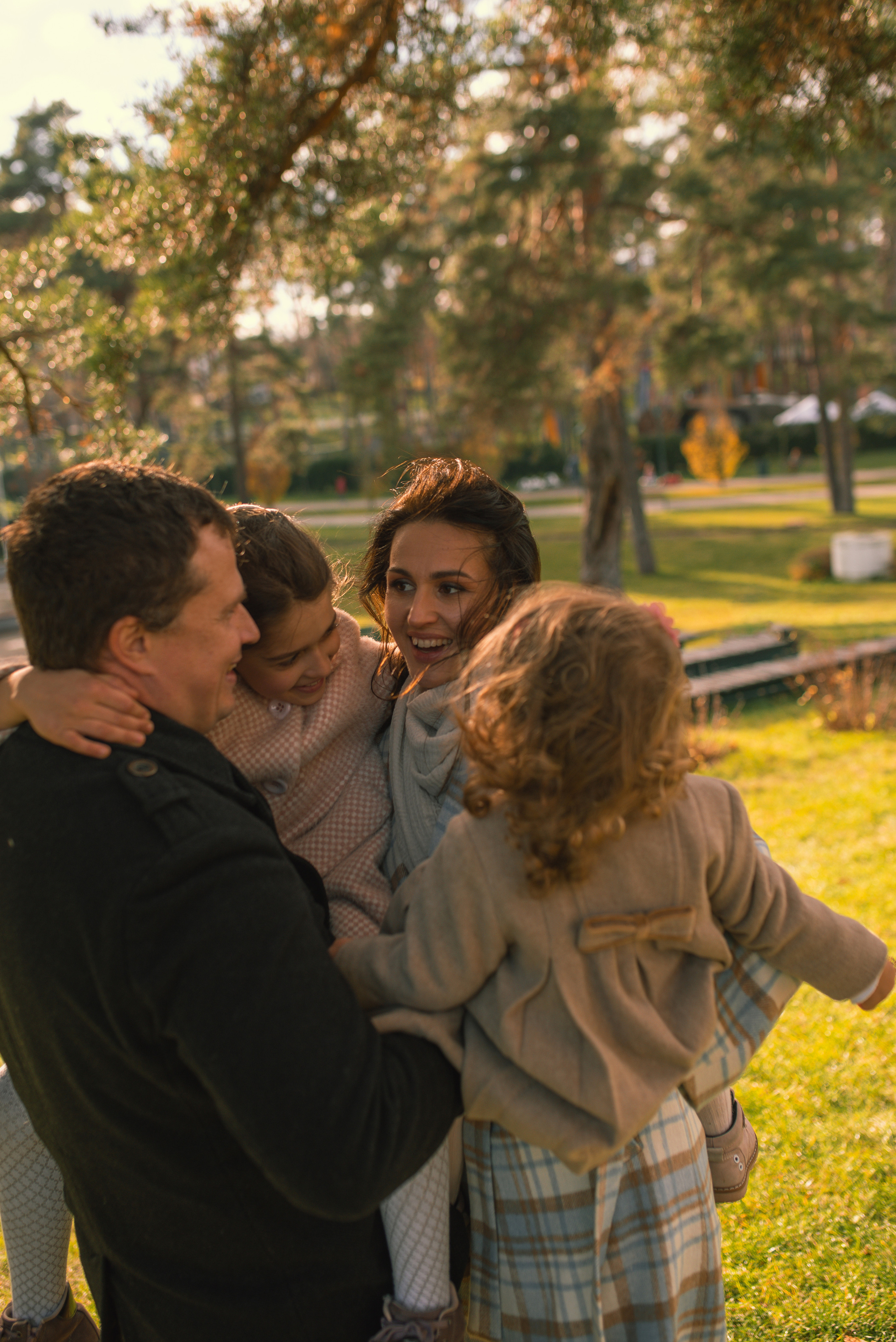 Autumn vibe with Anastasia, Andriy, Varvara & Yesenia. Татьяна Малышева — семейный фотограф и видеограф в Валенсии, Испания