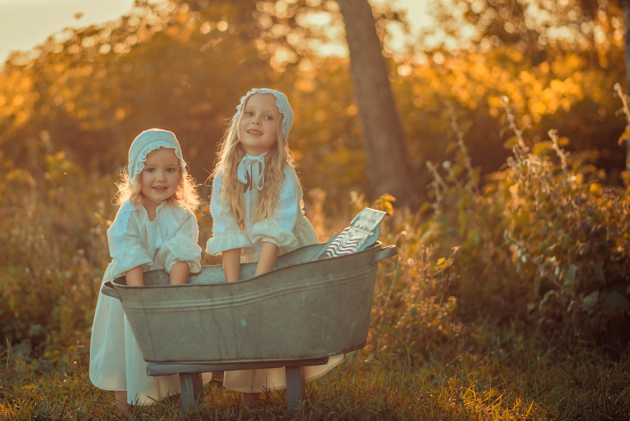 Laundry Time. Tatiana Malysheva — family photographer and videographer in Valencia, Spain