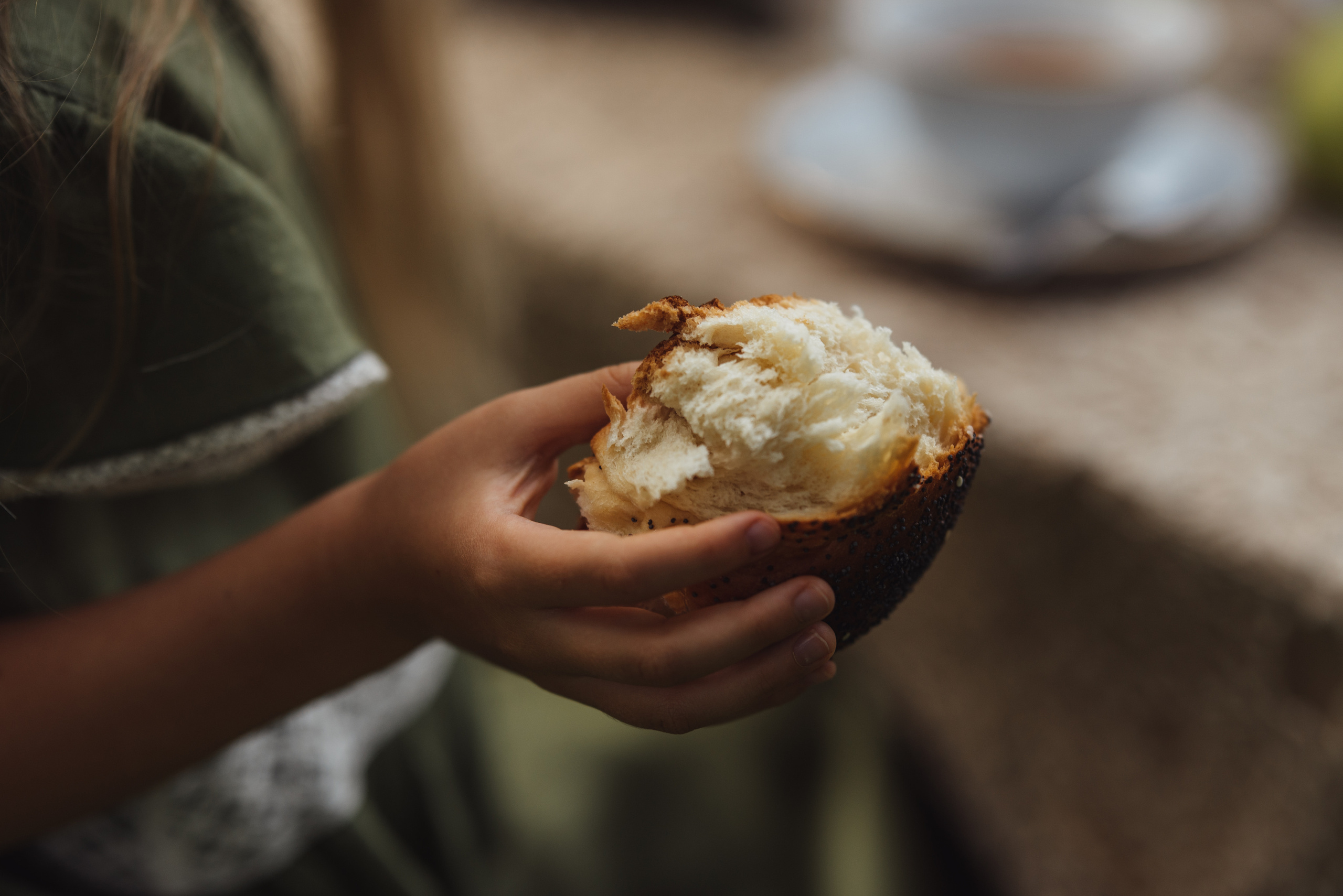 Tea Time in the Garden. Tatiana Malysheva — family photographer and videographer in Valencia, Spain