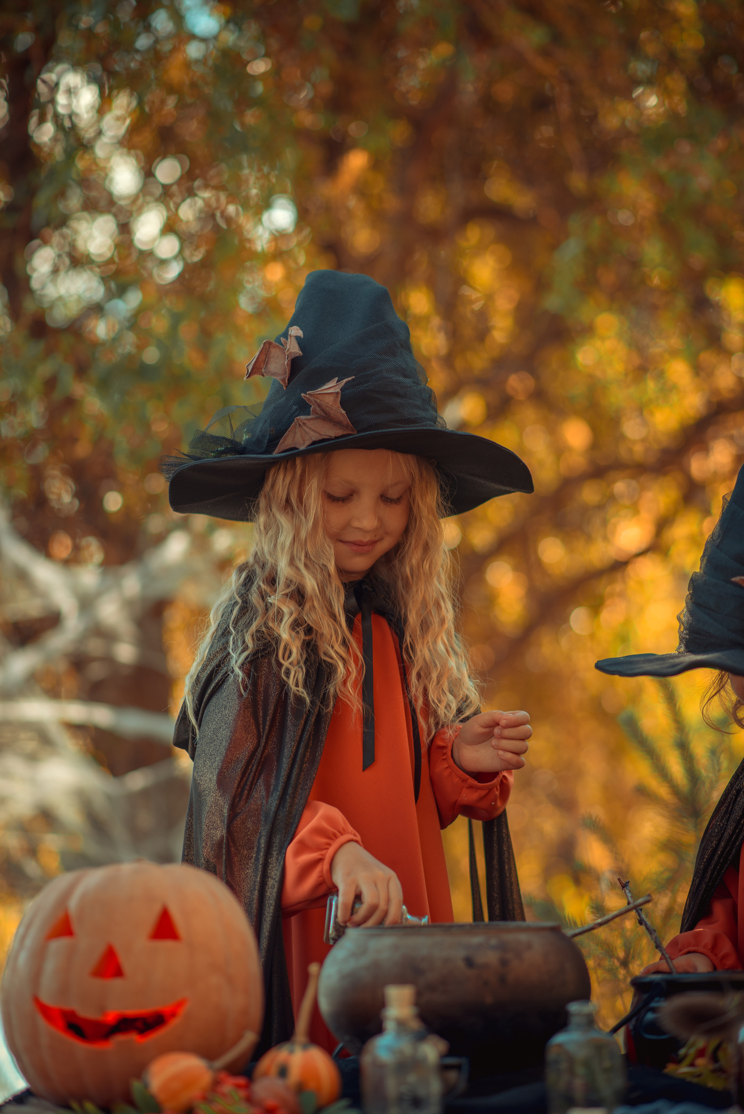 Little Witches. Tatiana Malysheva — family photographer and videographer in Valencia, Spain
