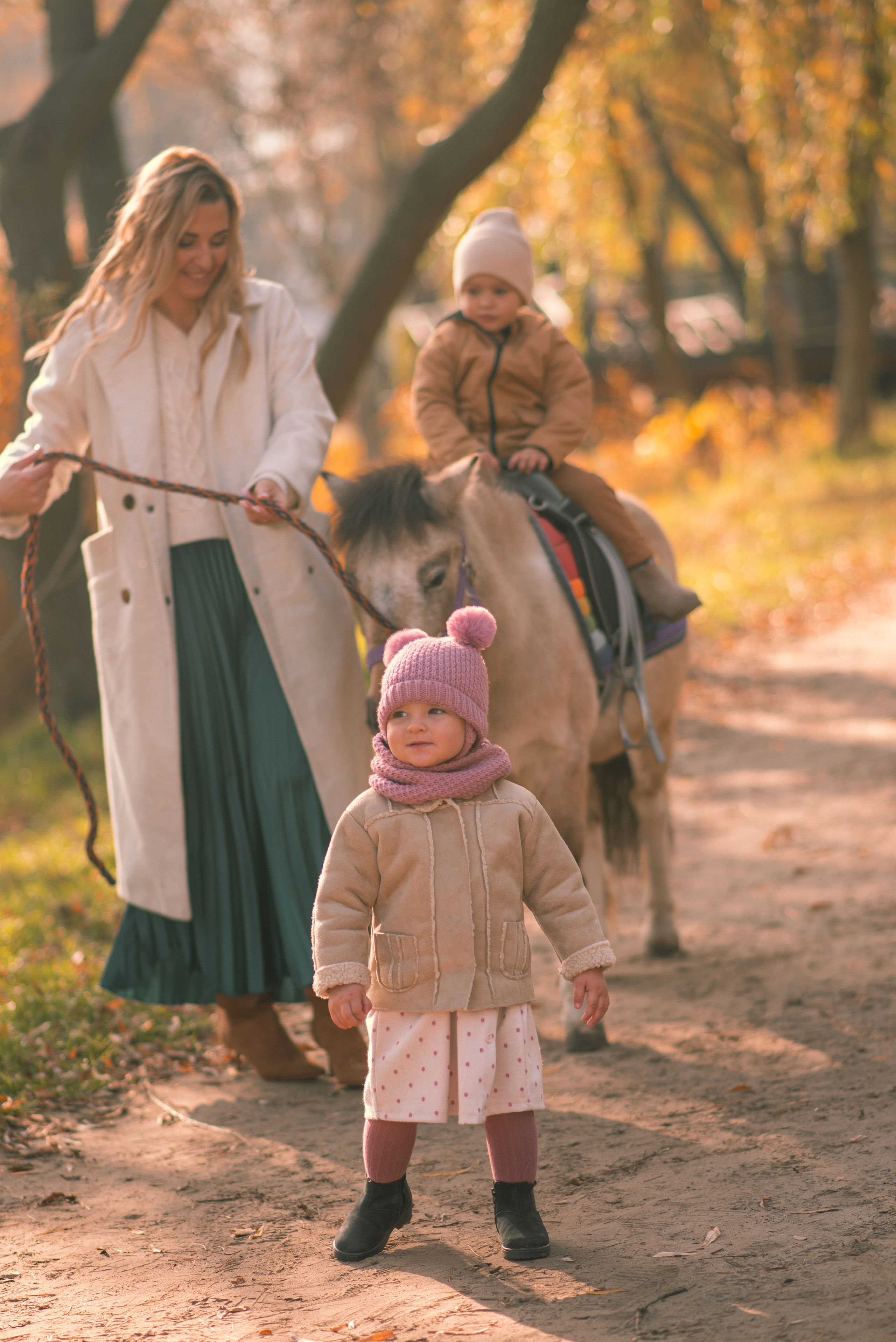 Tatiana, Anton, Alex & Anna. Tatiana Malysheva — family photographer and videographer in Valencia, Spain