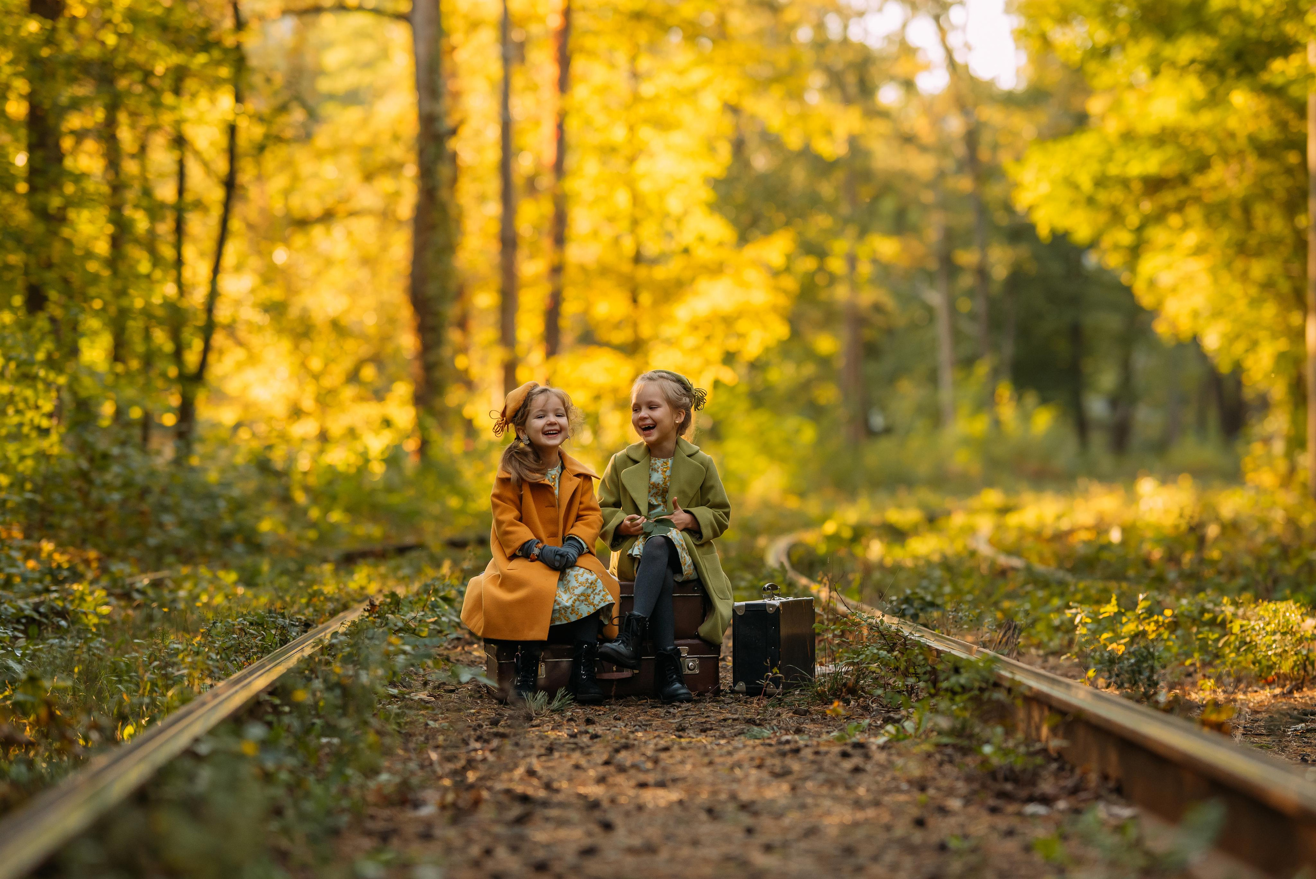Young Ladies. Tatiana Malysheva — family photographer and videographer in Valencia, Spain
