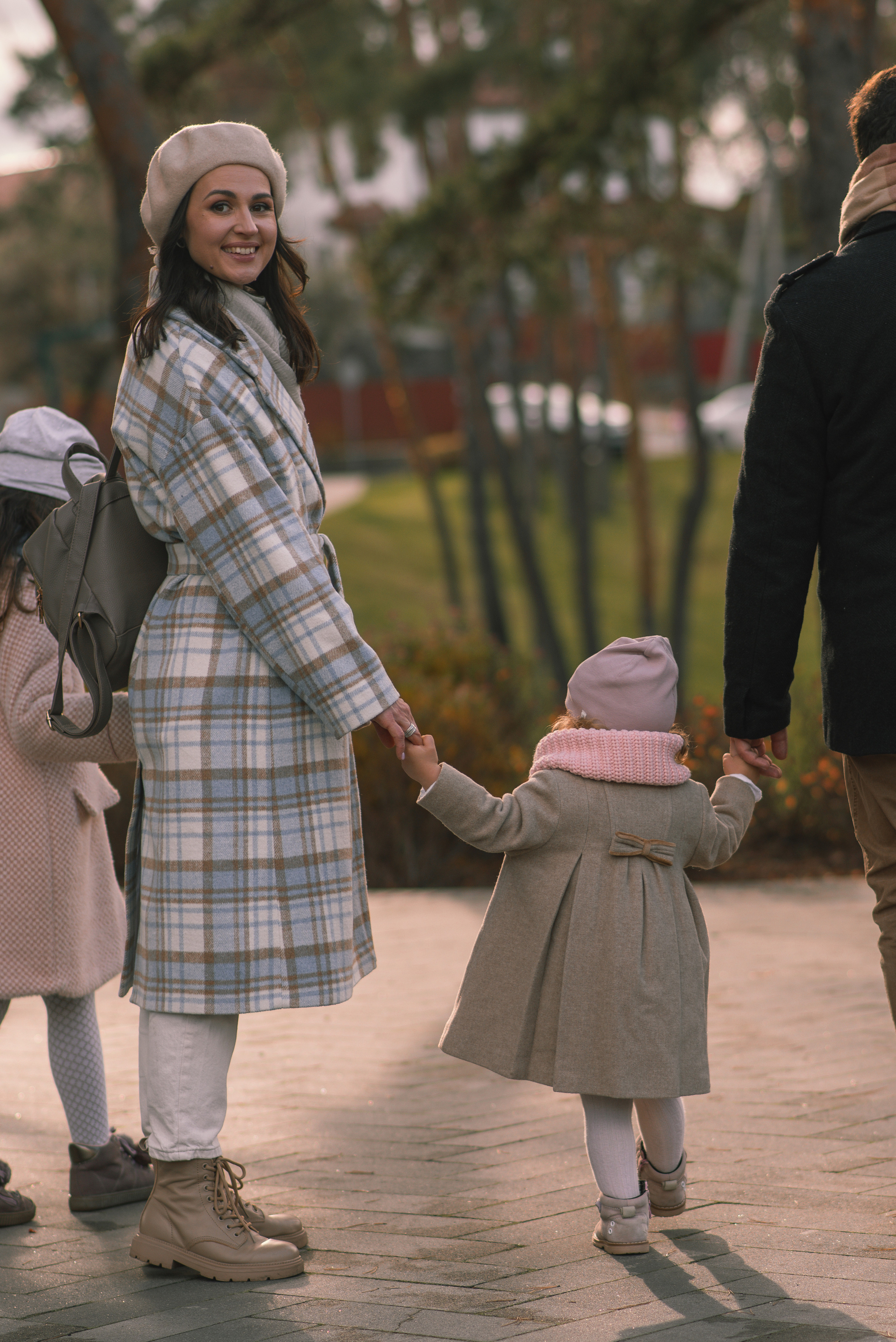 Autumn vibe with Anastasia, Andriy, Varvara & Yesenia. Татьяна Малышева — семейный фотограф и видеограф в Валенсии, Испания