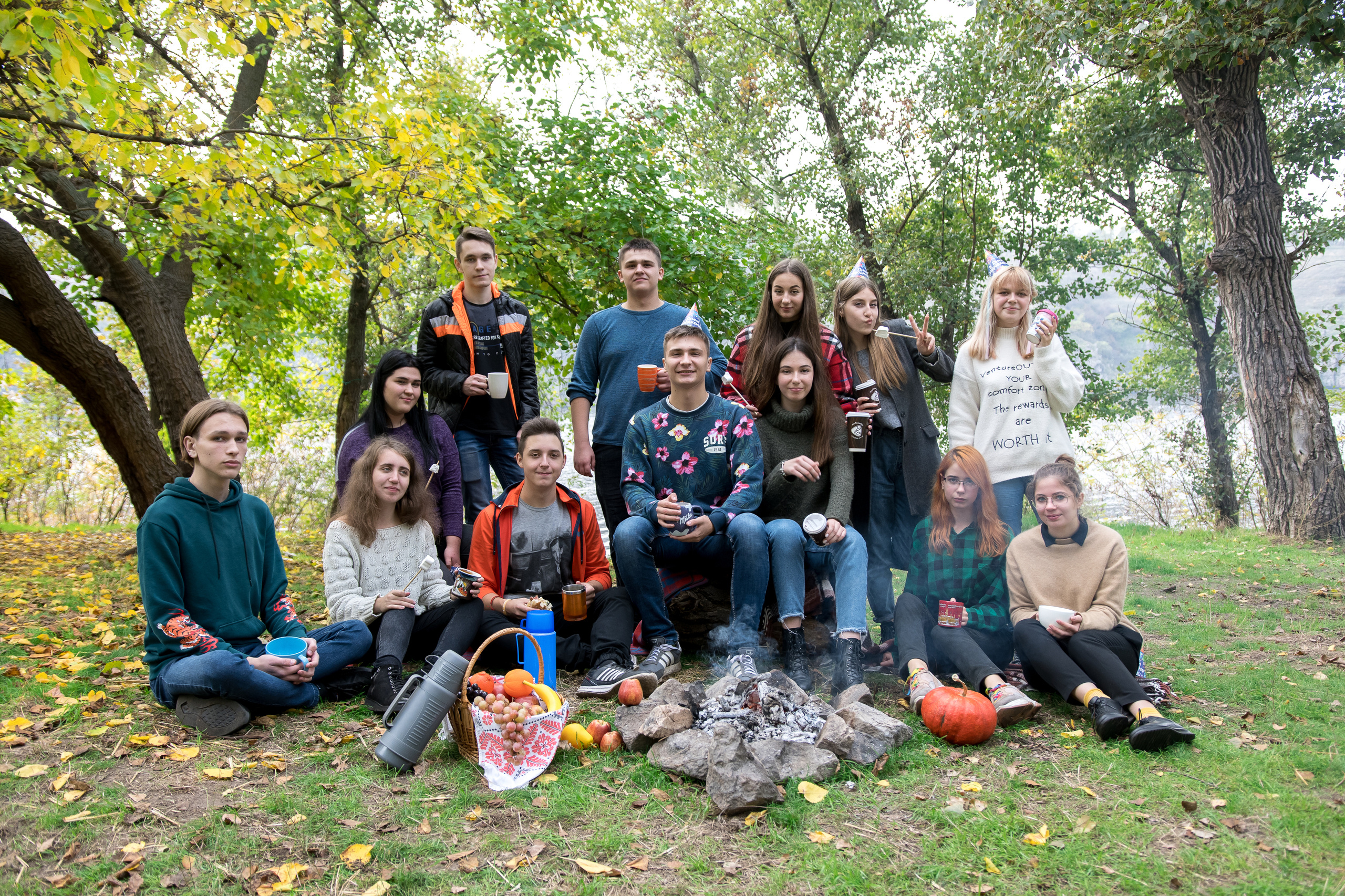 Сичевой коллегиум 11А пикник на Хортице. Випускні альбоми Олега Кононова