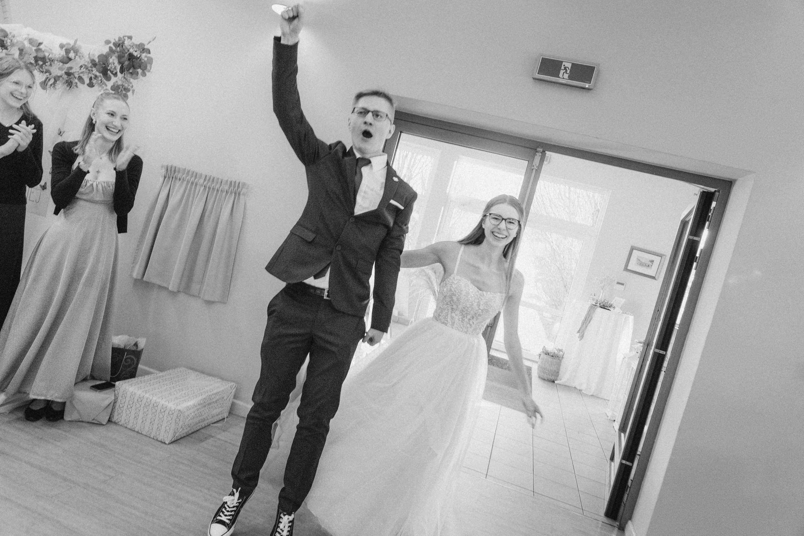 Michał Śmigiel Foto – Fotograf ślubny w całej Polsce | Naturalny reportaż pełen emocji. Michał Śmigiel Fotografia