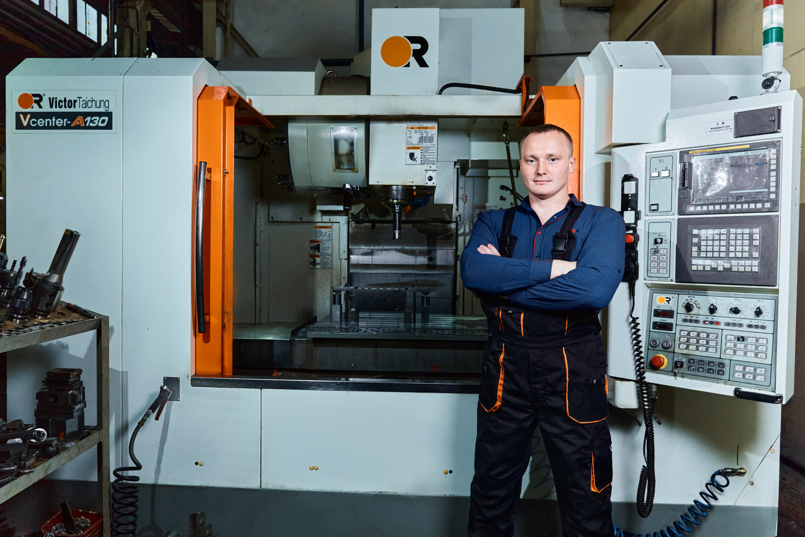 Рекламная съемка оборудования для компании "Алиста" Фото станков