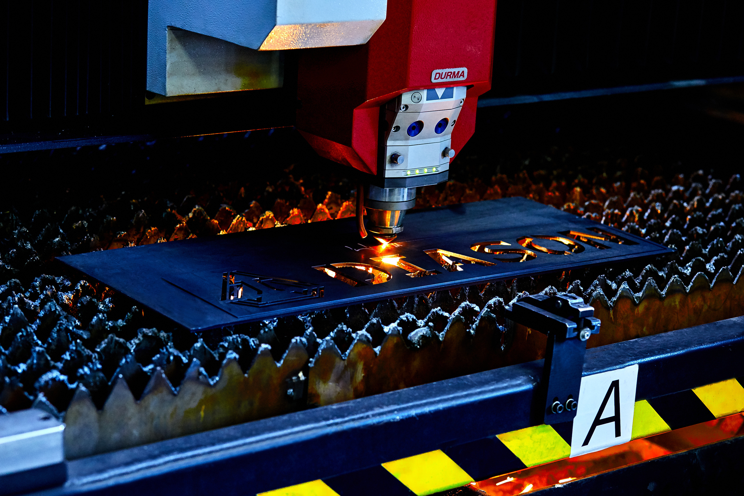 Рекламная съемка оборудования для компании "Алиста" Фото станков