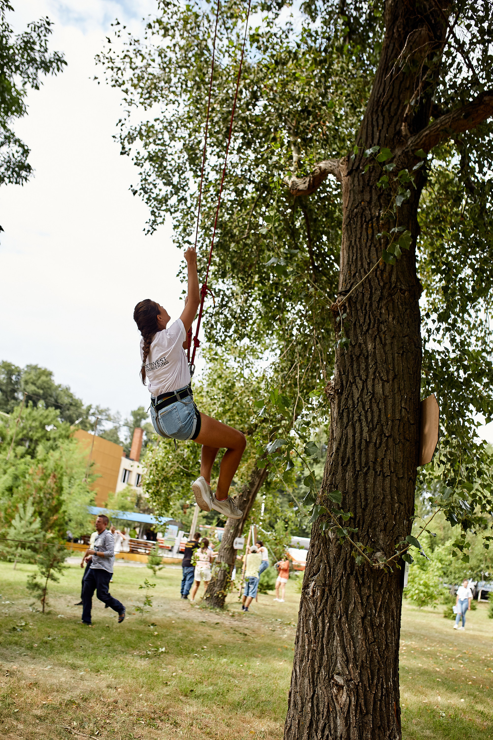 Репортажна фотосессія тимбілдингу для компанії Метінвест Інжинірінг