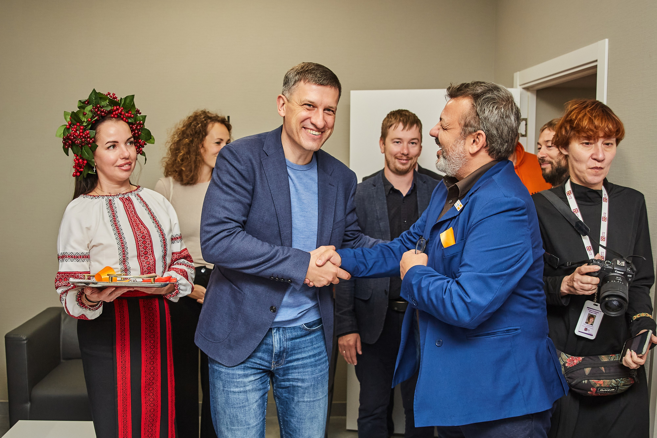 Репортажний фотограф Дніпро. Відкритя кризового центру у Павлограді