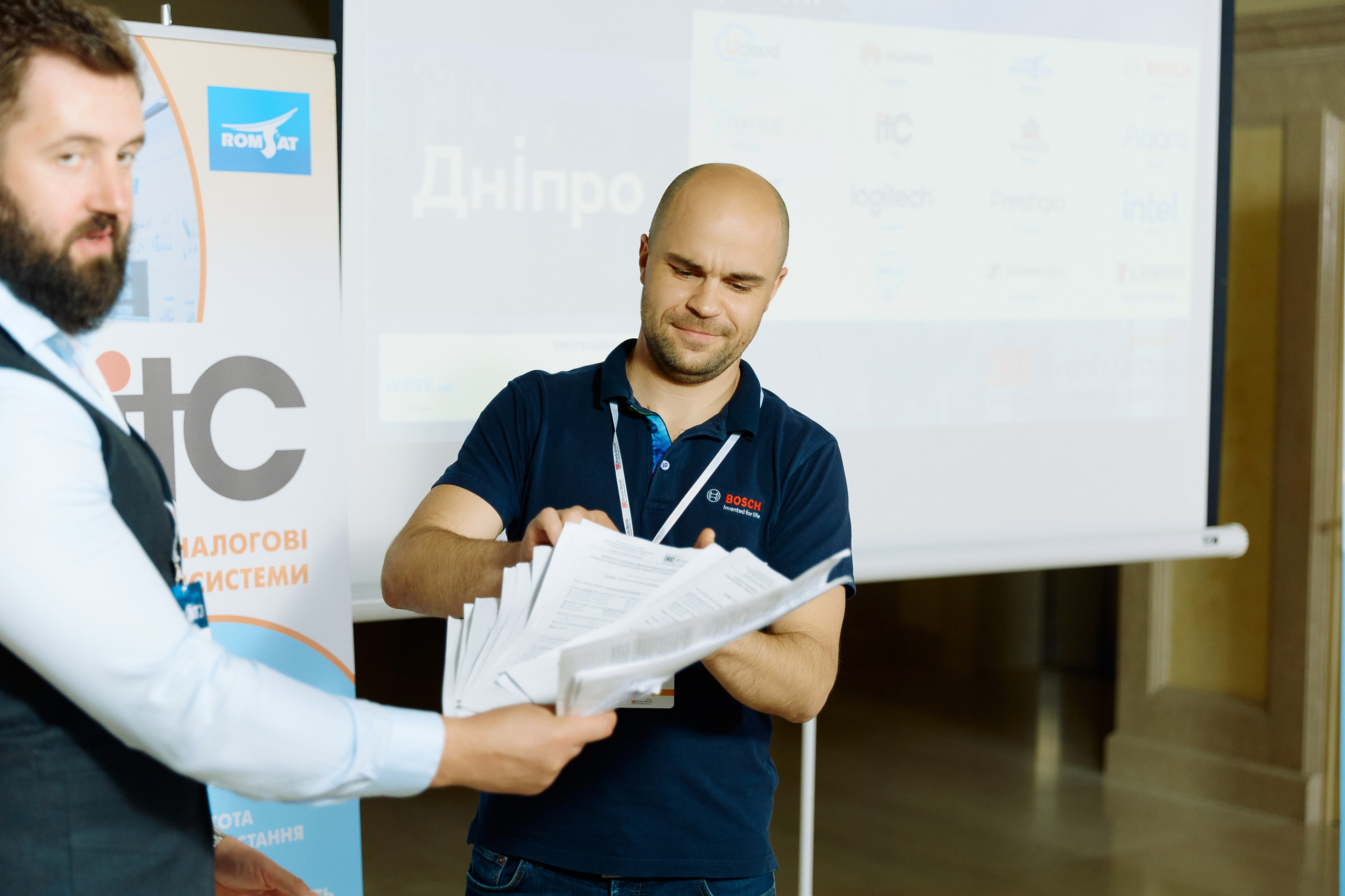 Репортажна зйомка(Дніпро) Фото конференції ВІТ 2021