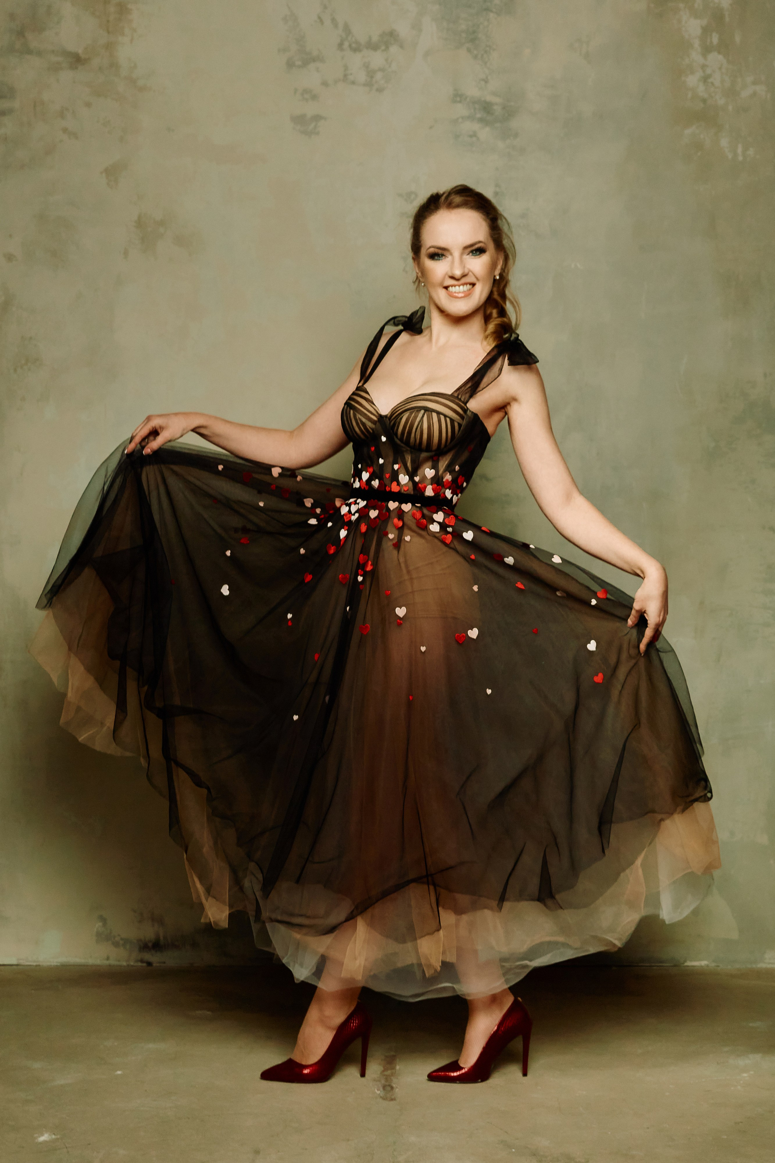 Індивідуальна Фотосесія (Дніпро). Фото В Студії  Та На Природі