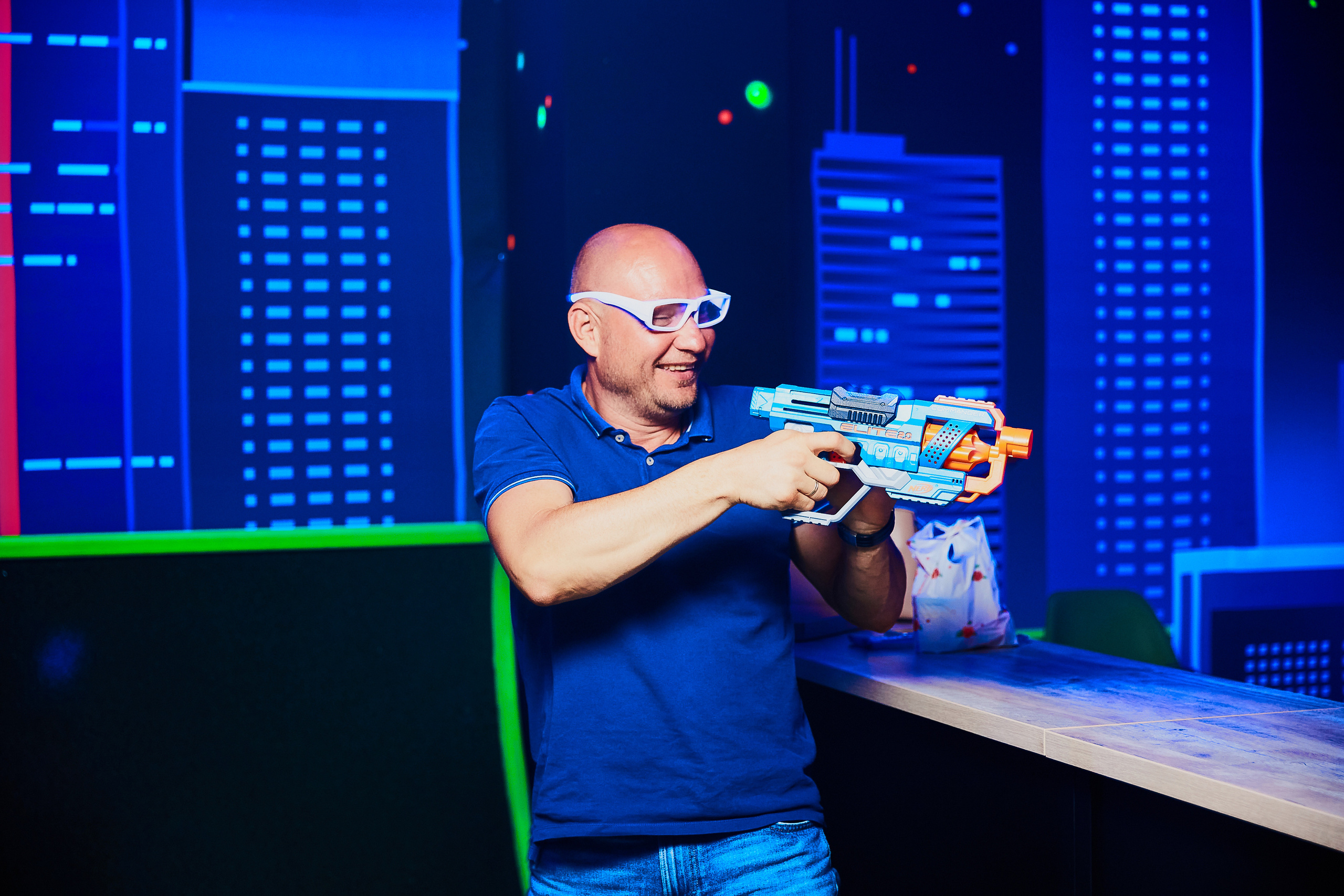 Фотограф на дитячий день народження у Дніпрі - неоновий клуб City Golf