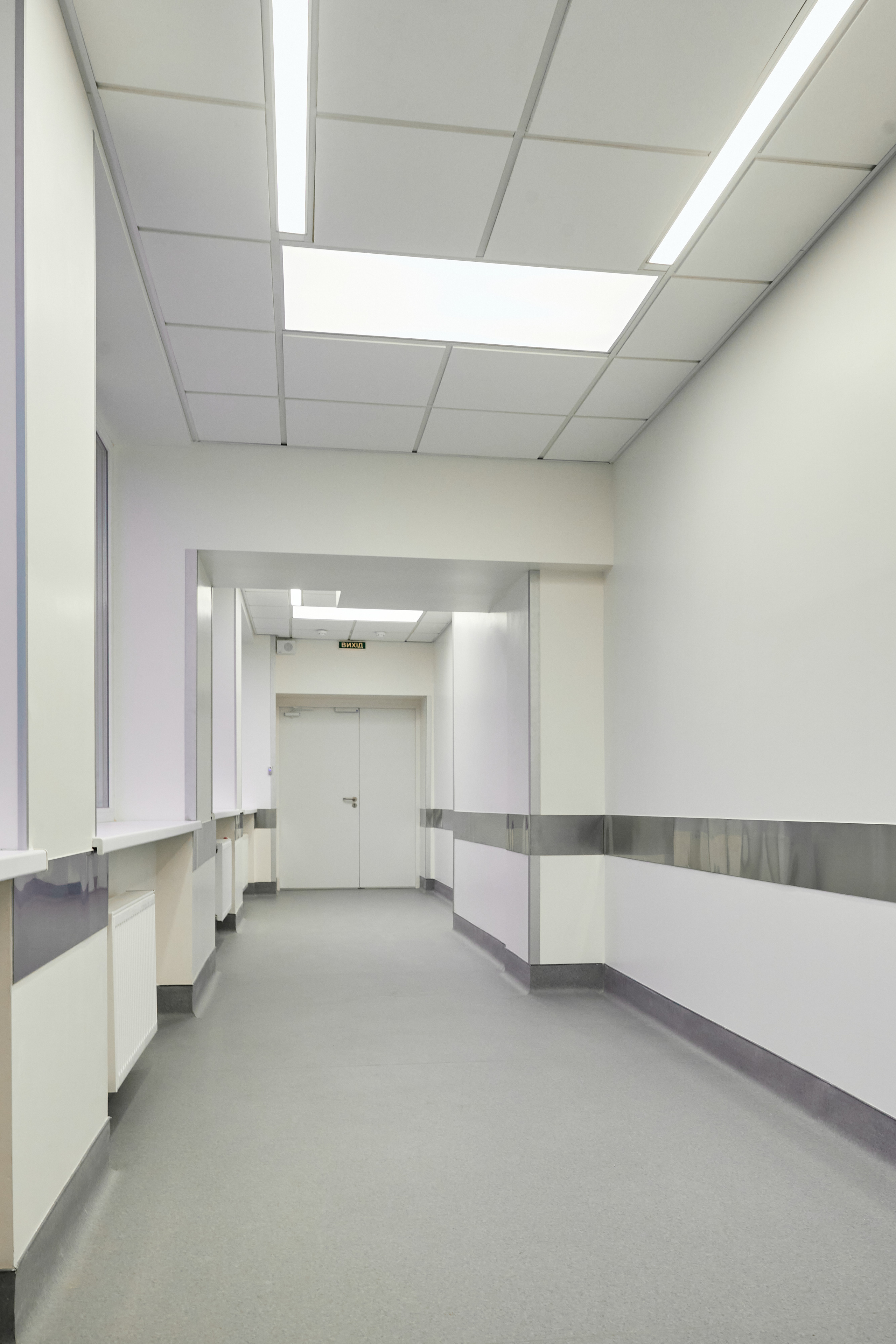 Интерьерное фото отделения интенсивной терапии, больницы г. Днепр