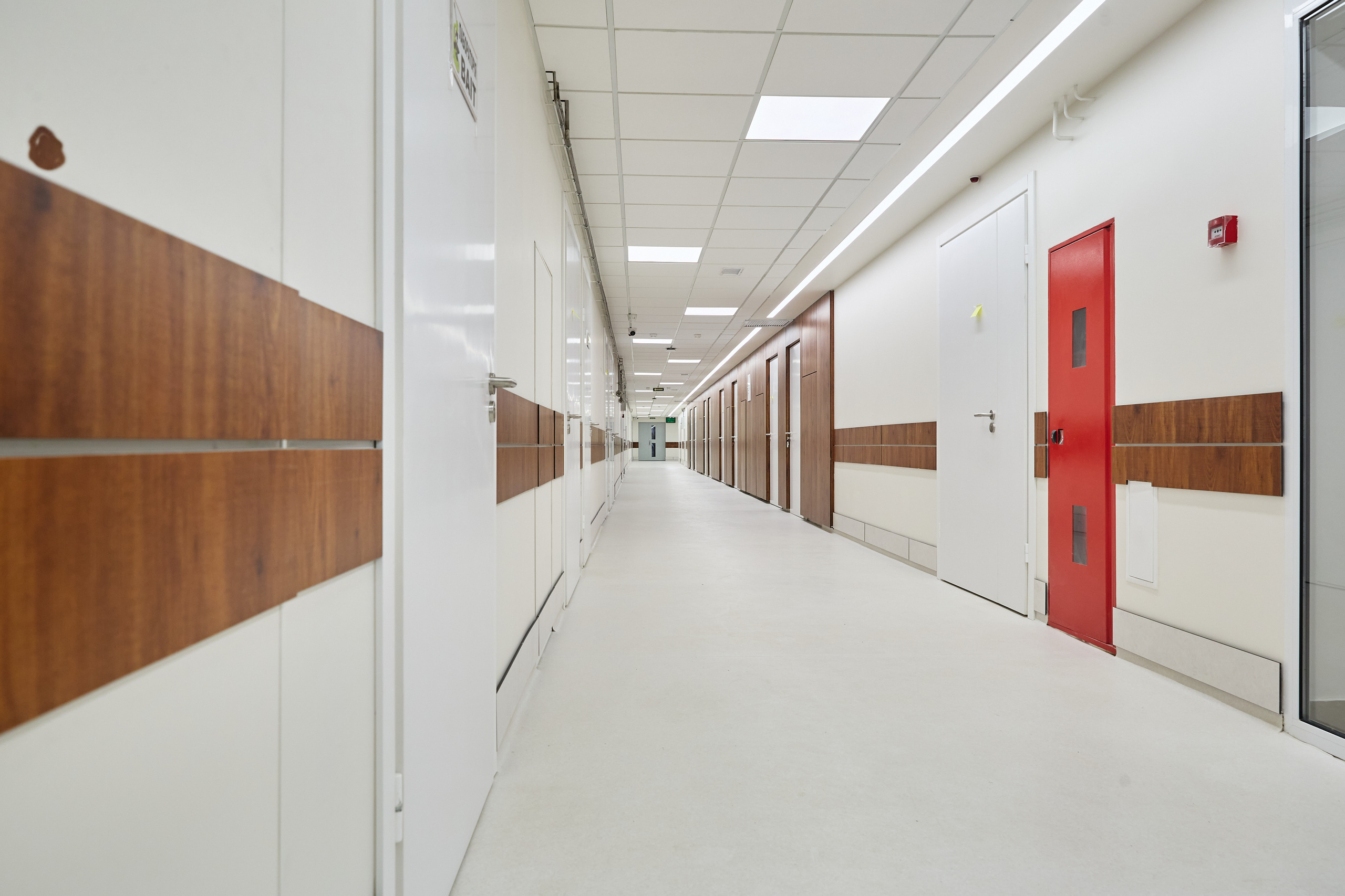 Интерьерное фото отделения интенсивной терапии, больницы г. Днепр