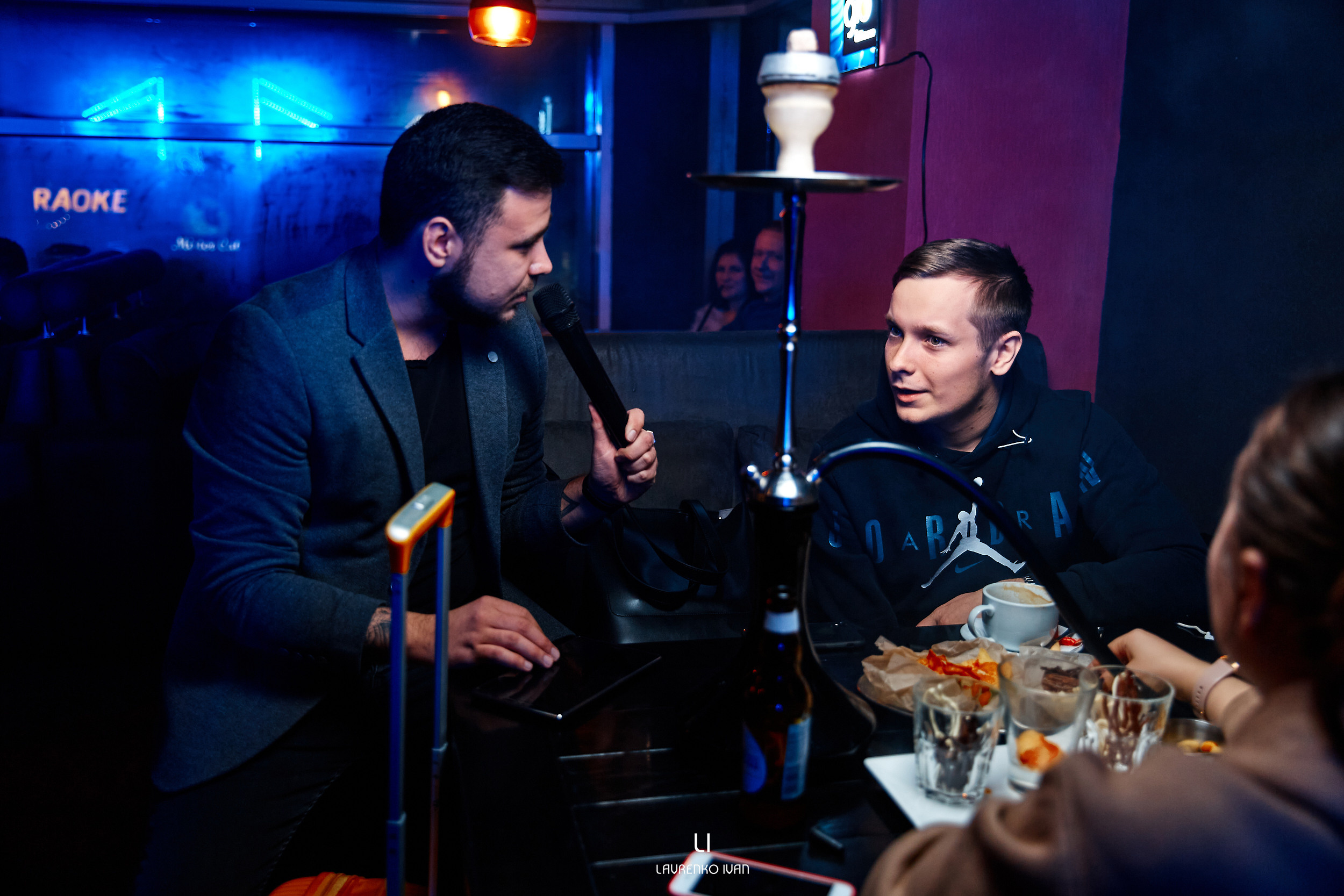 Репортажна зйомка у Дніпрі. Фотосессія у ресторані