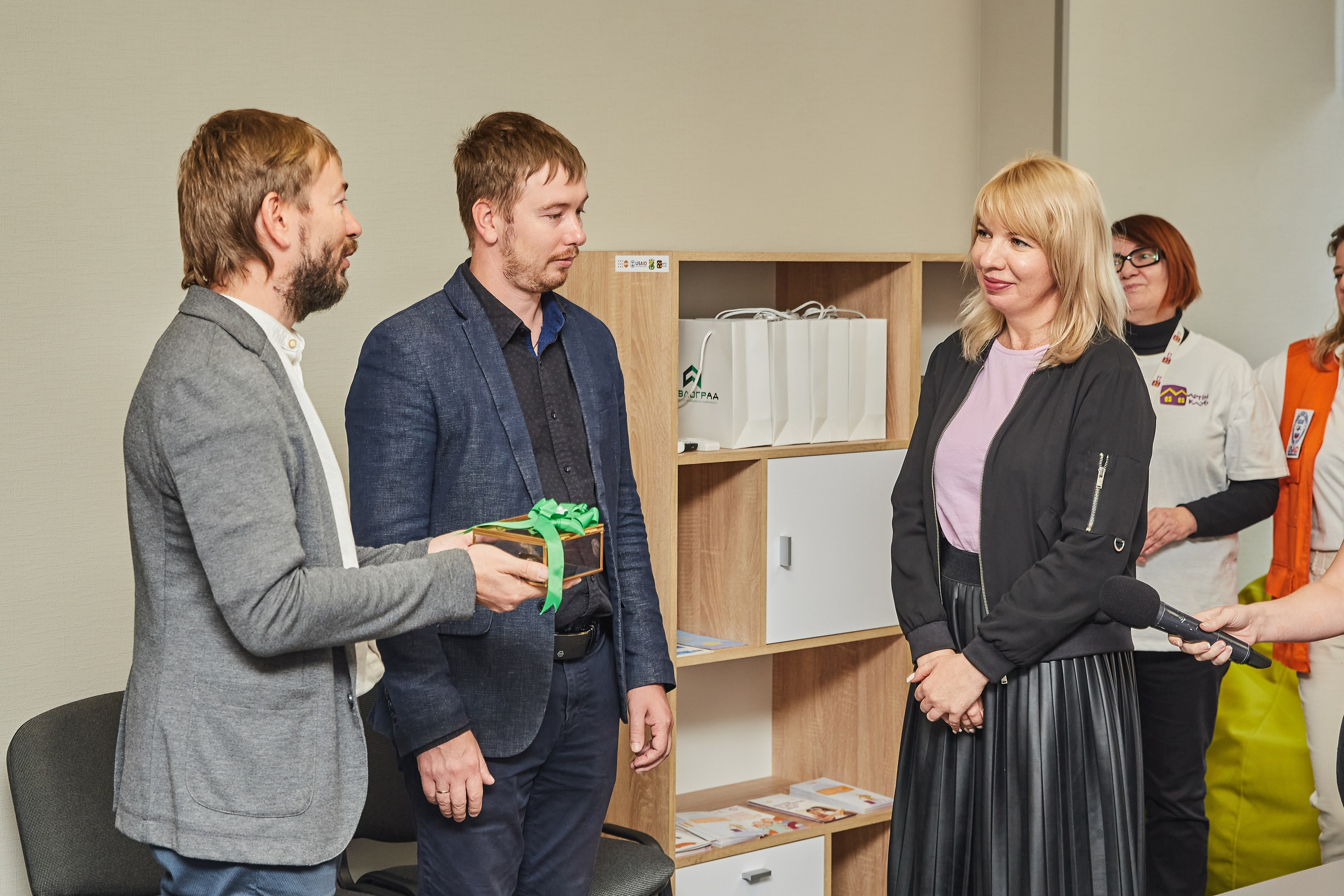 Репортажний фотограф Дніпро. Відкритя кризового центру у Павлограді