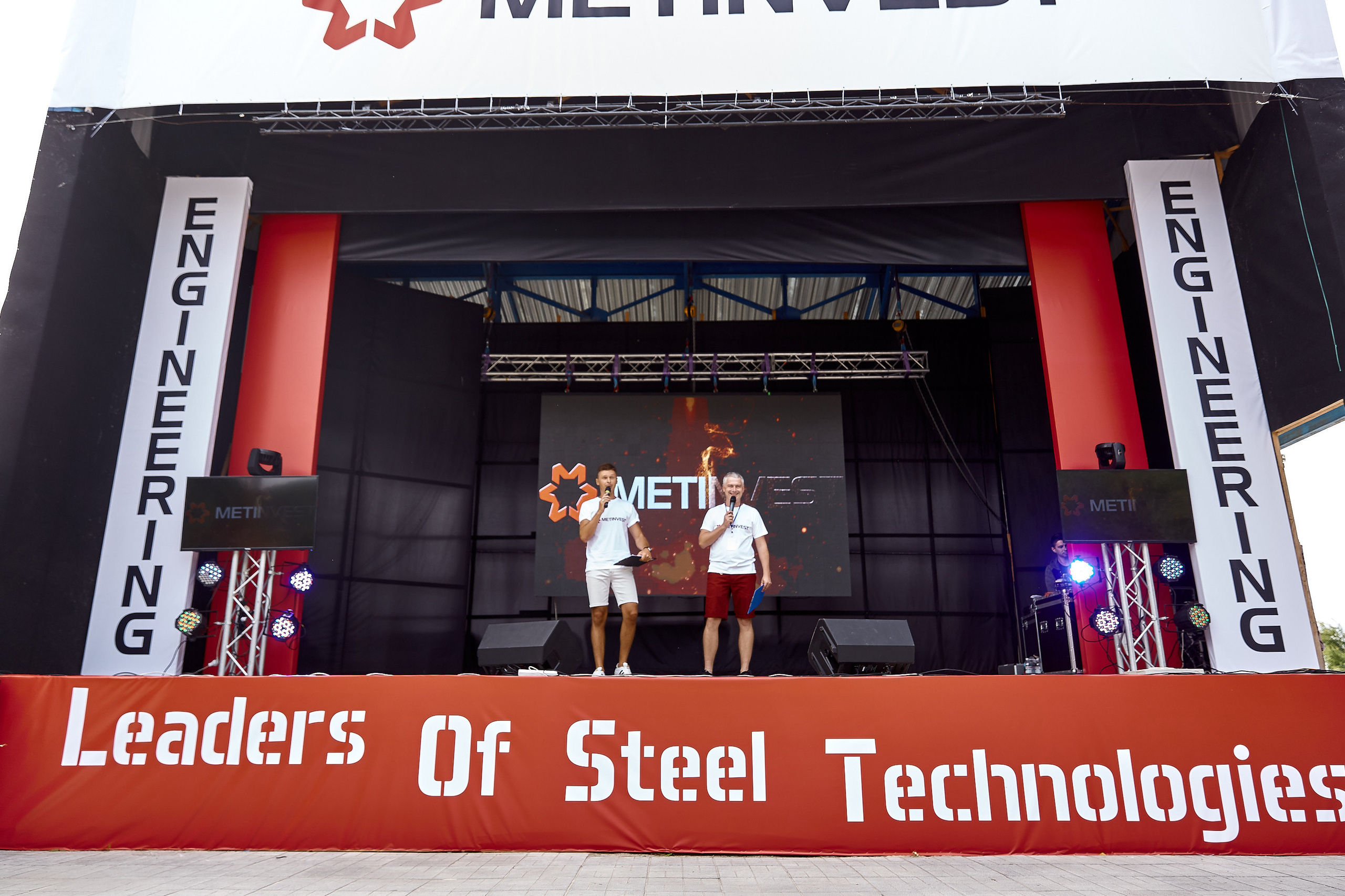 Репортажна фотосессія тимбілдингу для компанії Метінвест Інжинірінг