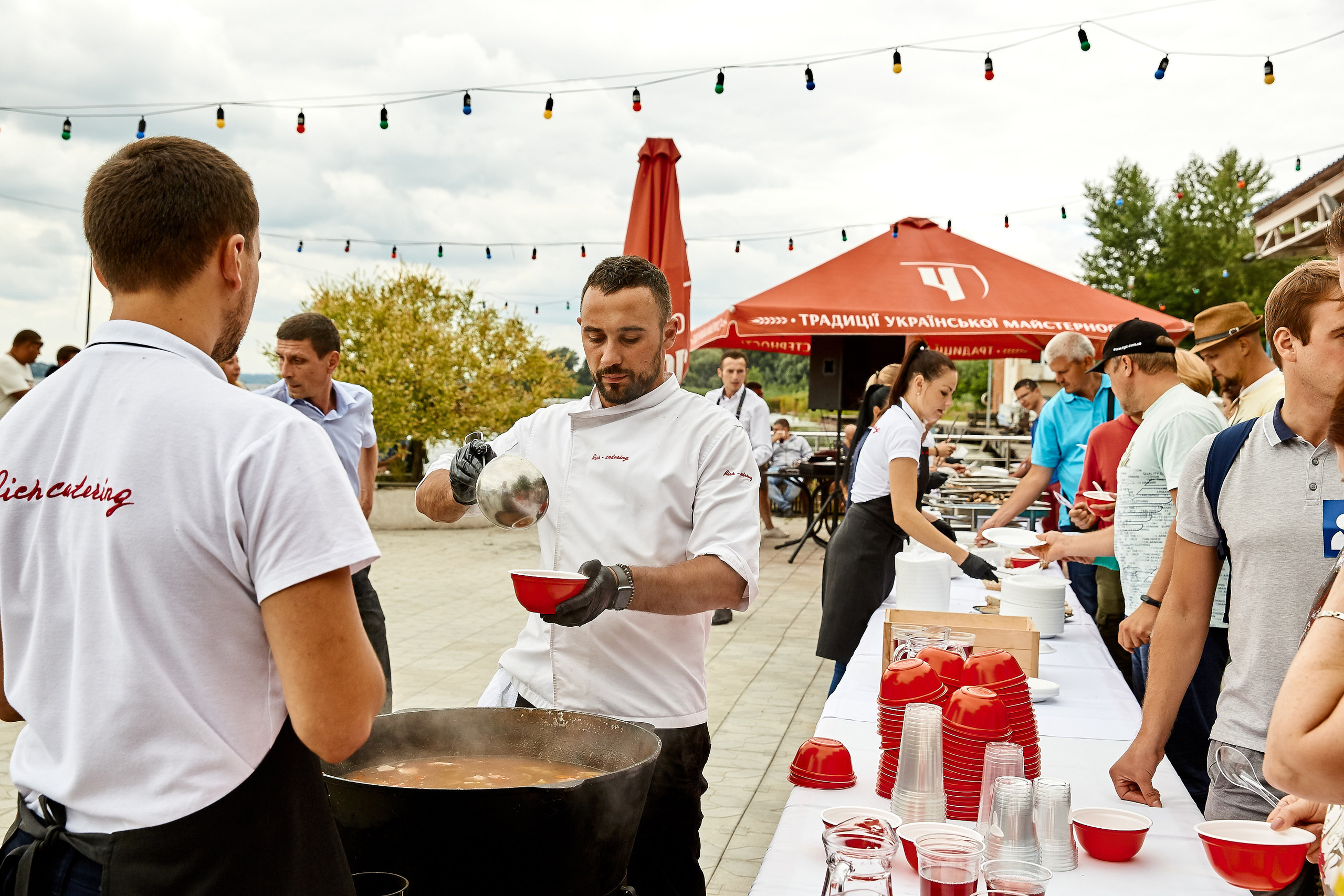 Репортажна фотосессія тимбілдингу для компанії Метінвест Інжинірінг