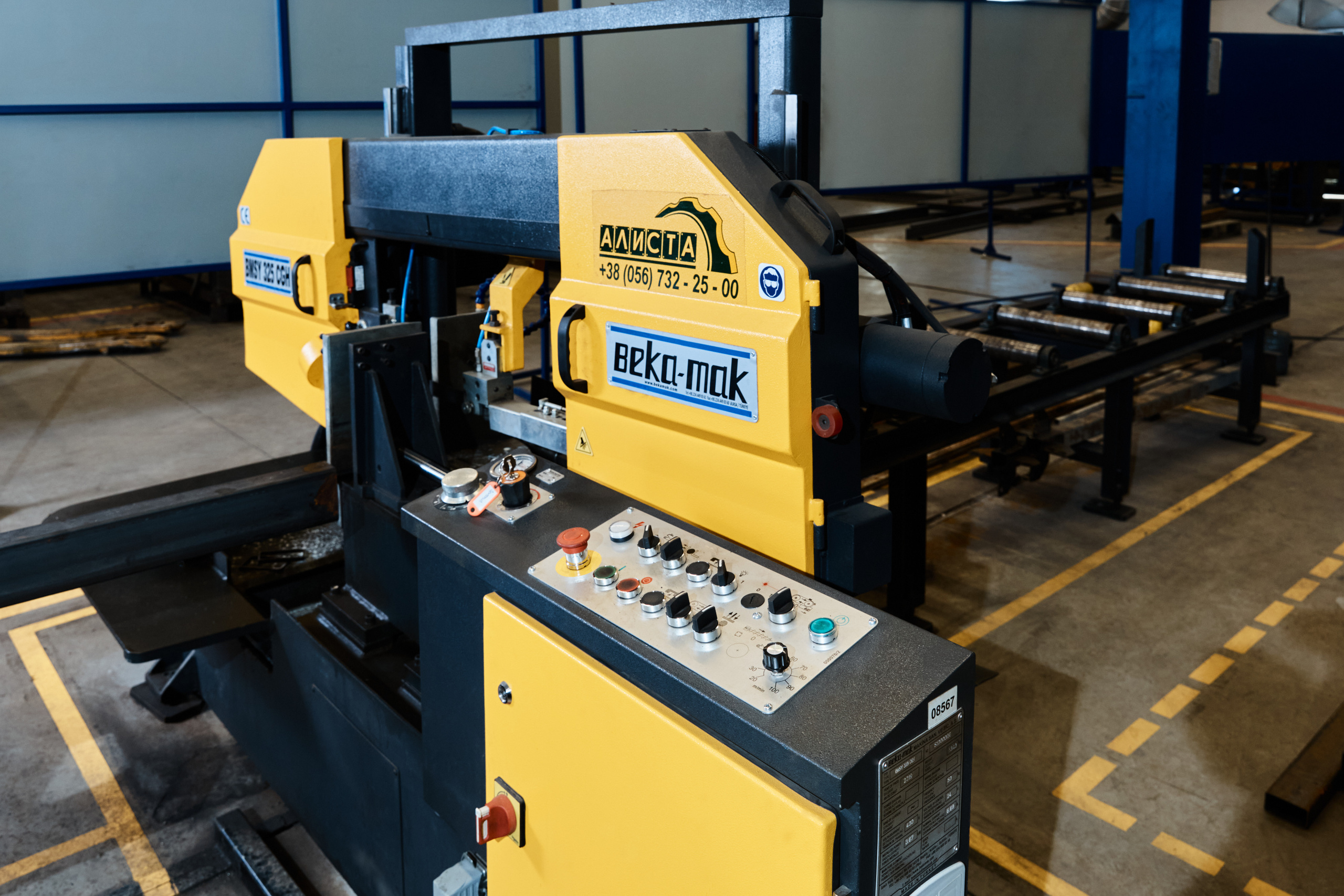 Рекламная съемка оборудования для компании "Алиста" Фото станков